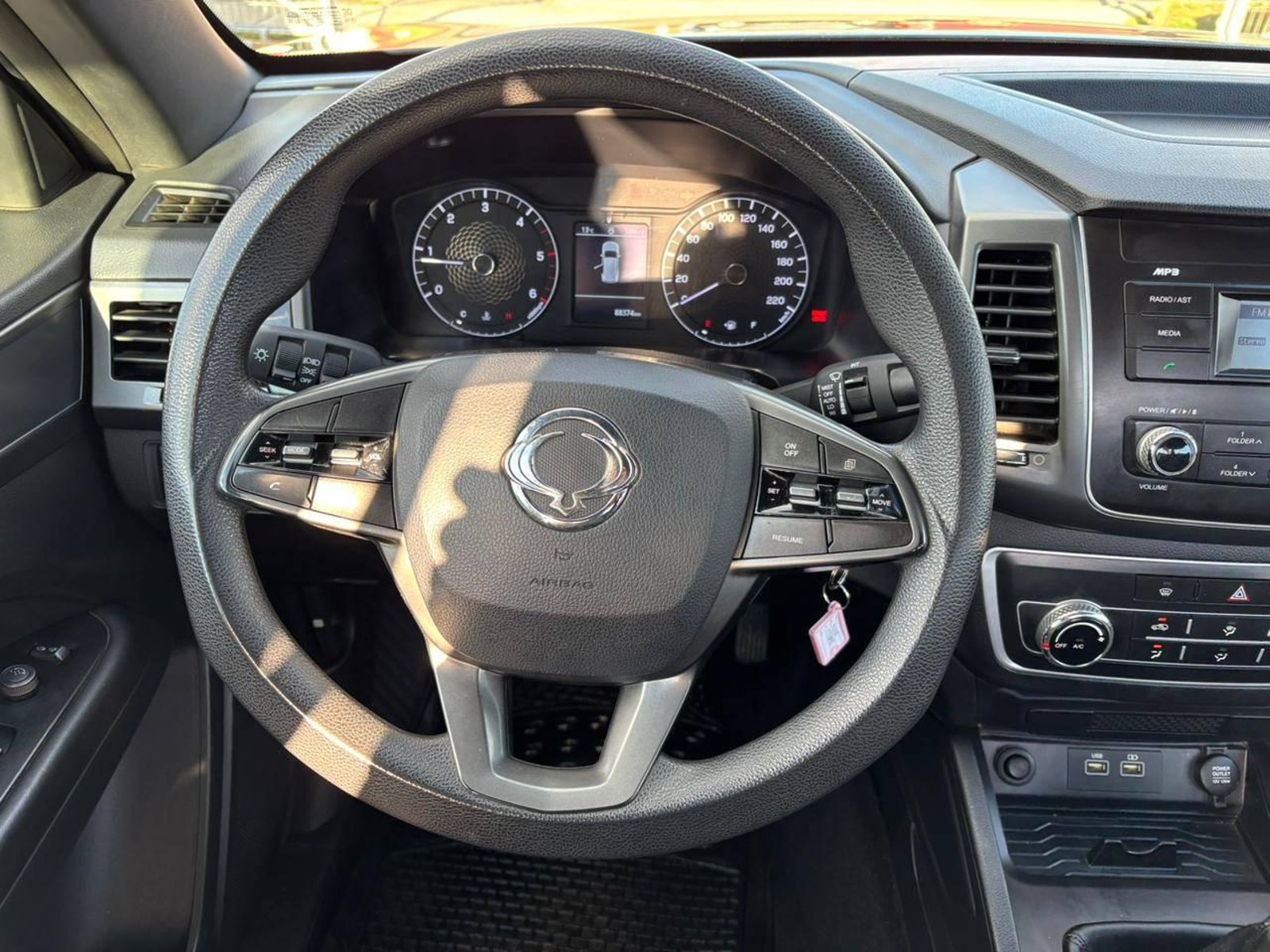 SsangYong GRAND MUSSO 2024 - Imagen 12 de 16