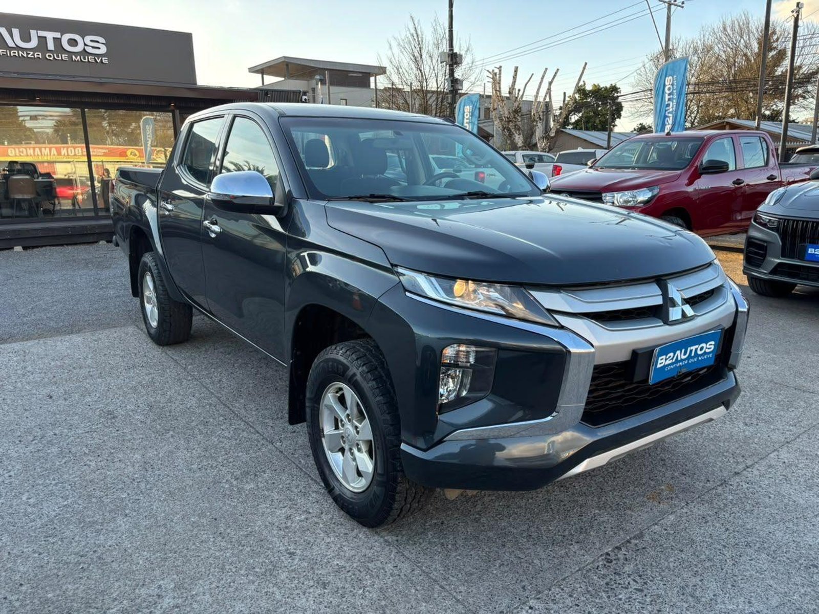 Mitsubishi L200 KATANA CRT 4X4 2023 - Foto 2 de 16