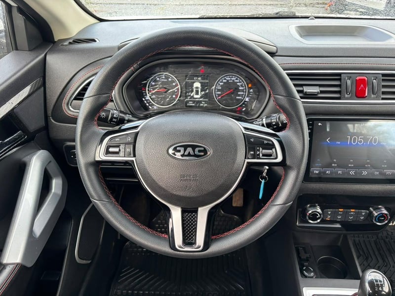 JAC JS2 LUXURY 2024 - Imagen 13 de 19