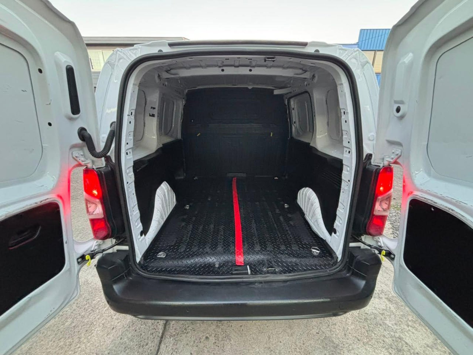 Citroën BERLINGO 2024 - Imagen 16 de 17