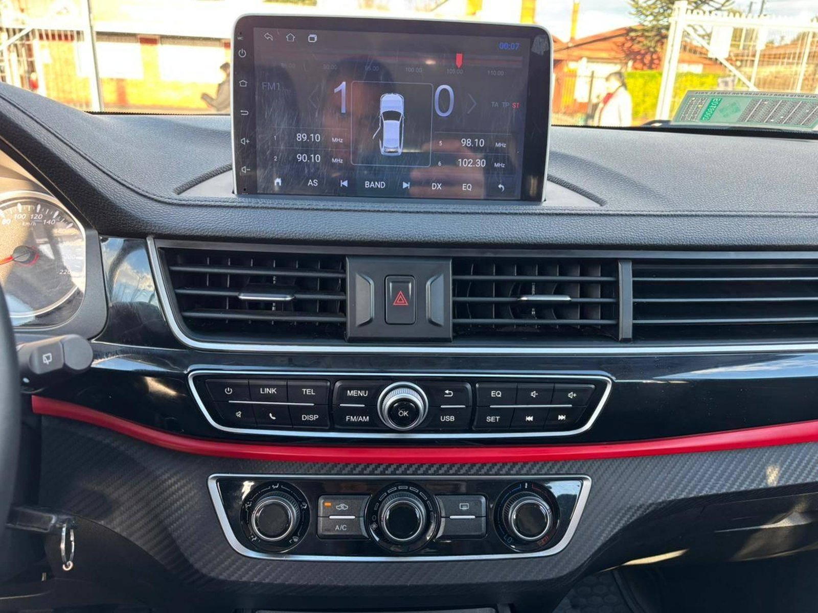 Dongfeng T5 LUXURY 2024 - Imagen 13 de 17
