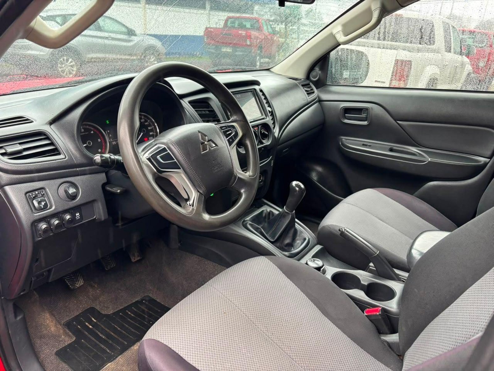Mitsubishi L200 2023 - Imagen 14 de 14