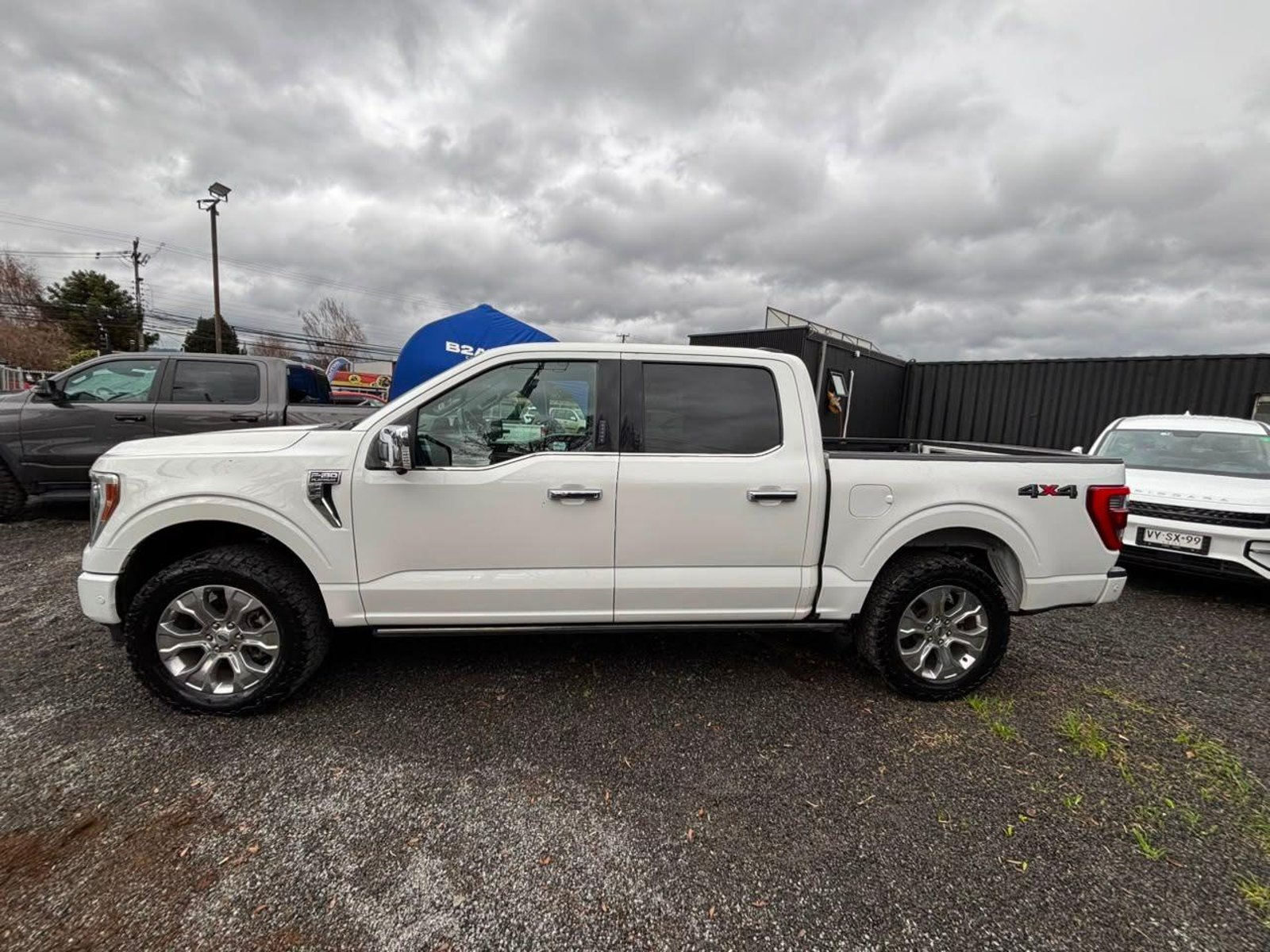 Ford F150 PLATINIUM 2023 - Imagen 8 de 19
