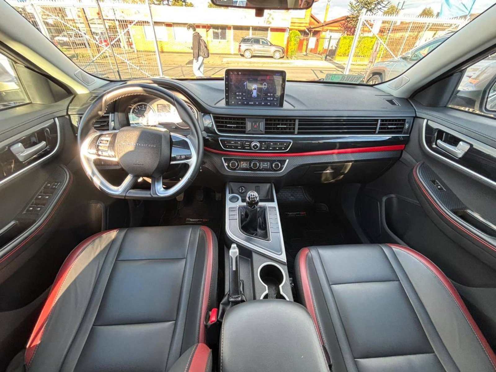 Dongfeng T5 LUXURY 2024 - Imagen 14 de 17