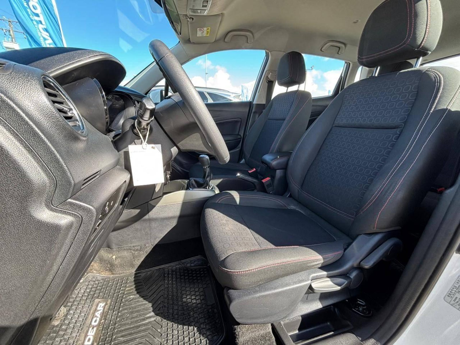 Changan CS15 VVT MT 2025 - Imagen 10 de 16