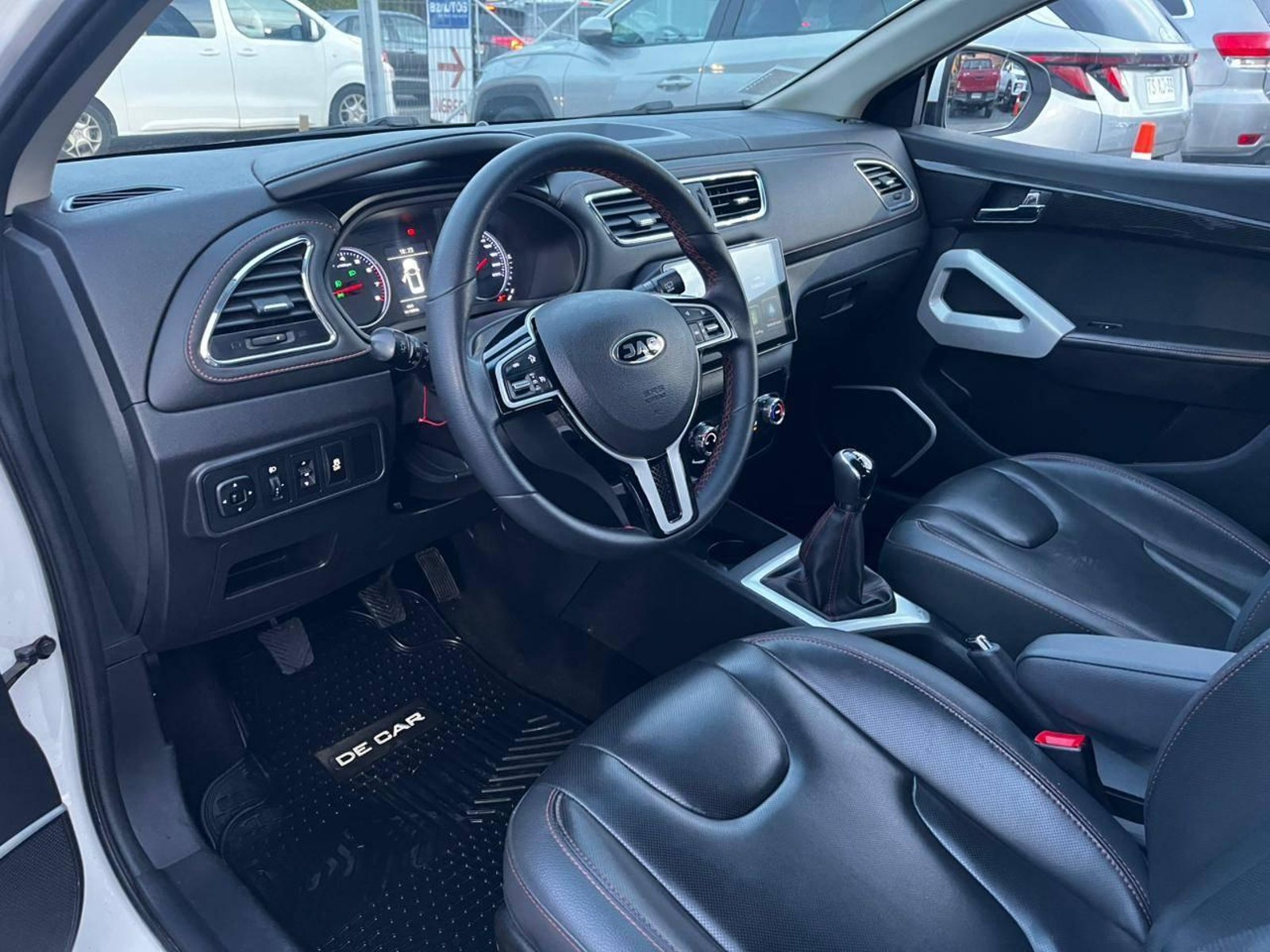 JAC JS2 LUXURY HB 2023 - Imagen 12 de 14