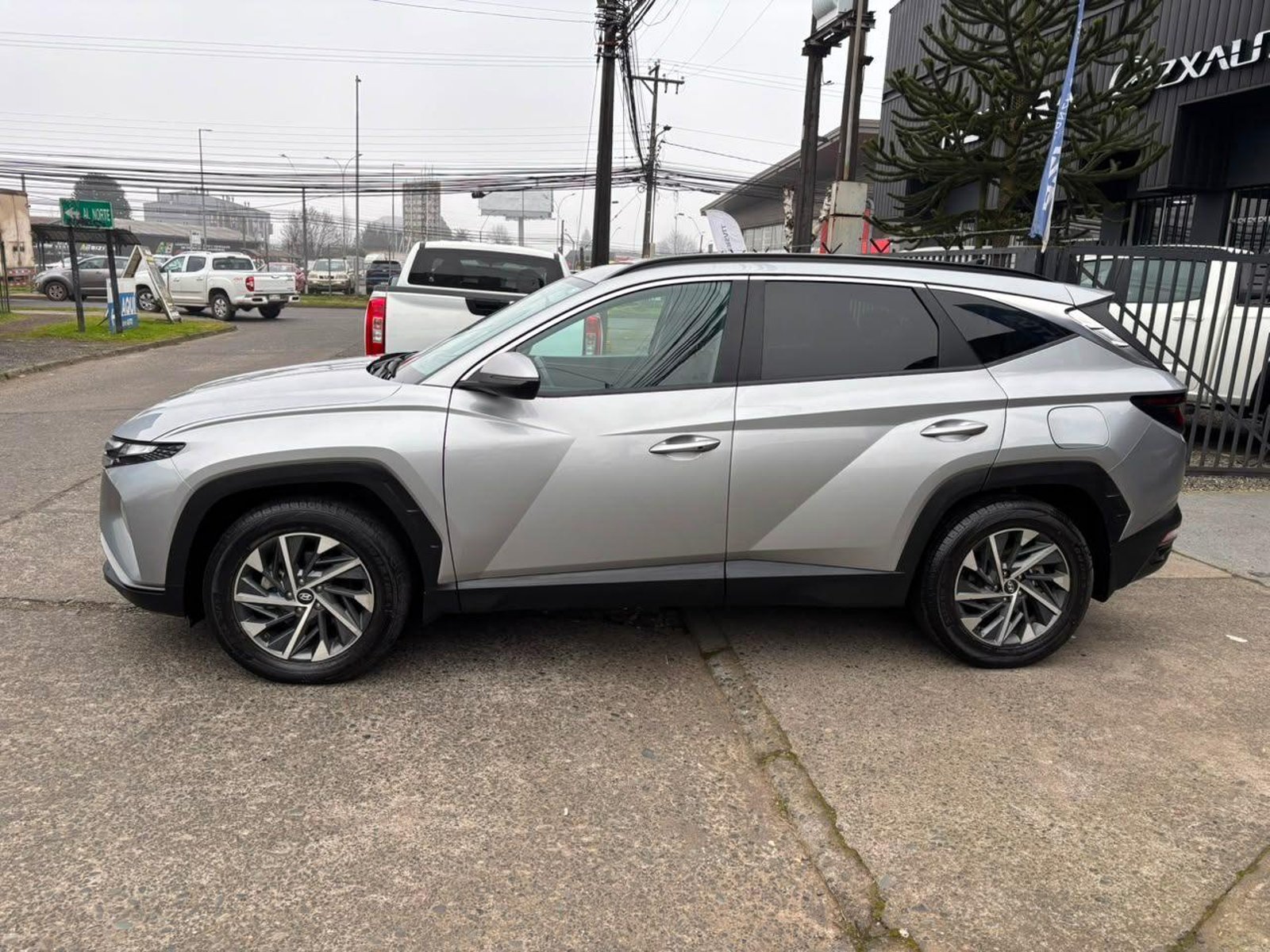 Hyundai TUCSON NX4 MPI 2025 - Foto 4 de 17