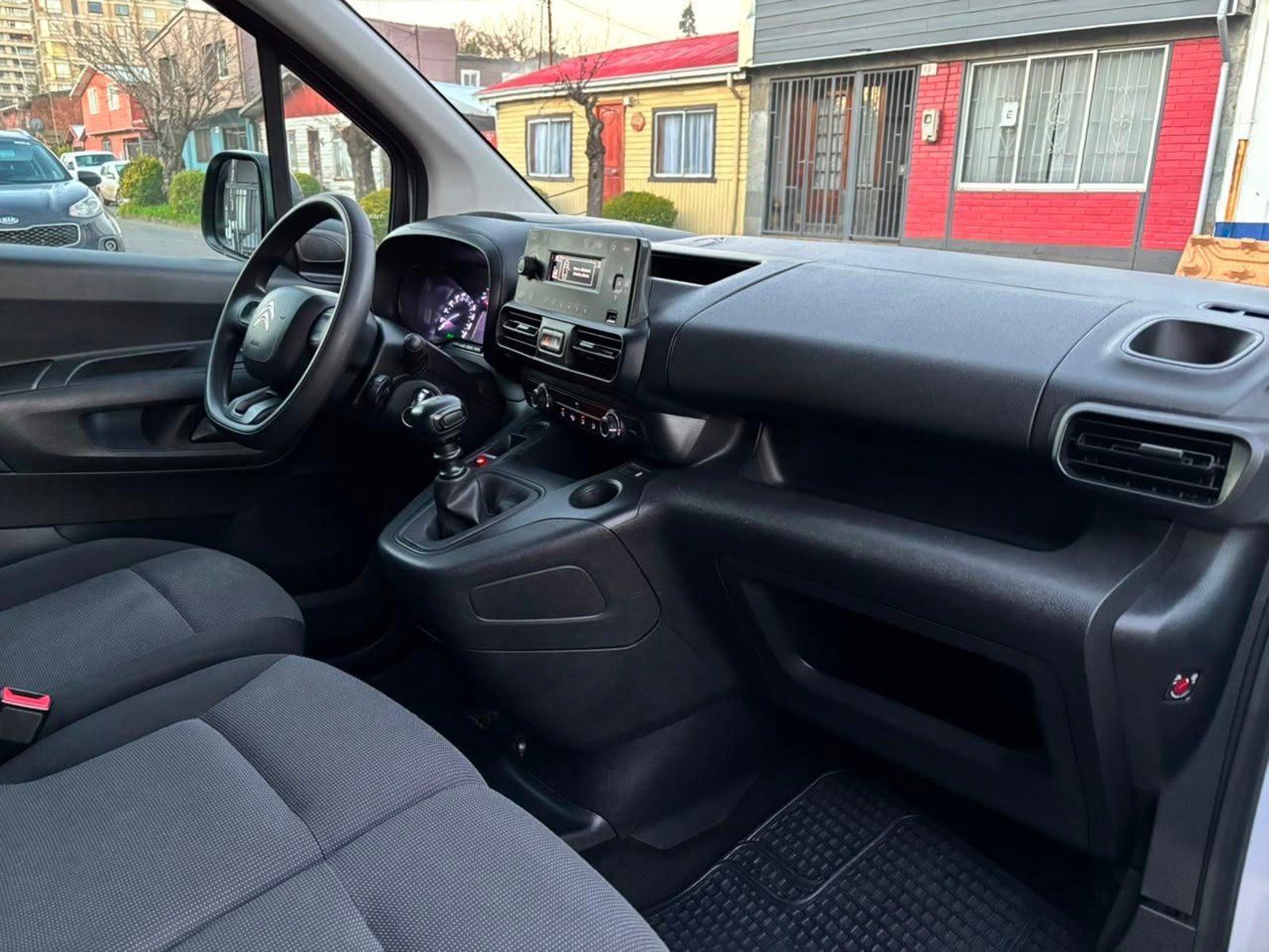 Citroën BERLINGO 2024 - Imagen 11 de 17