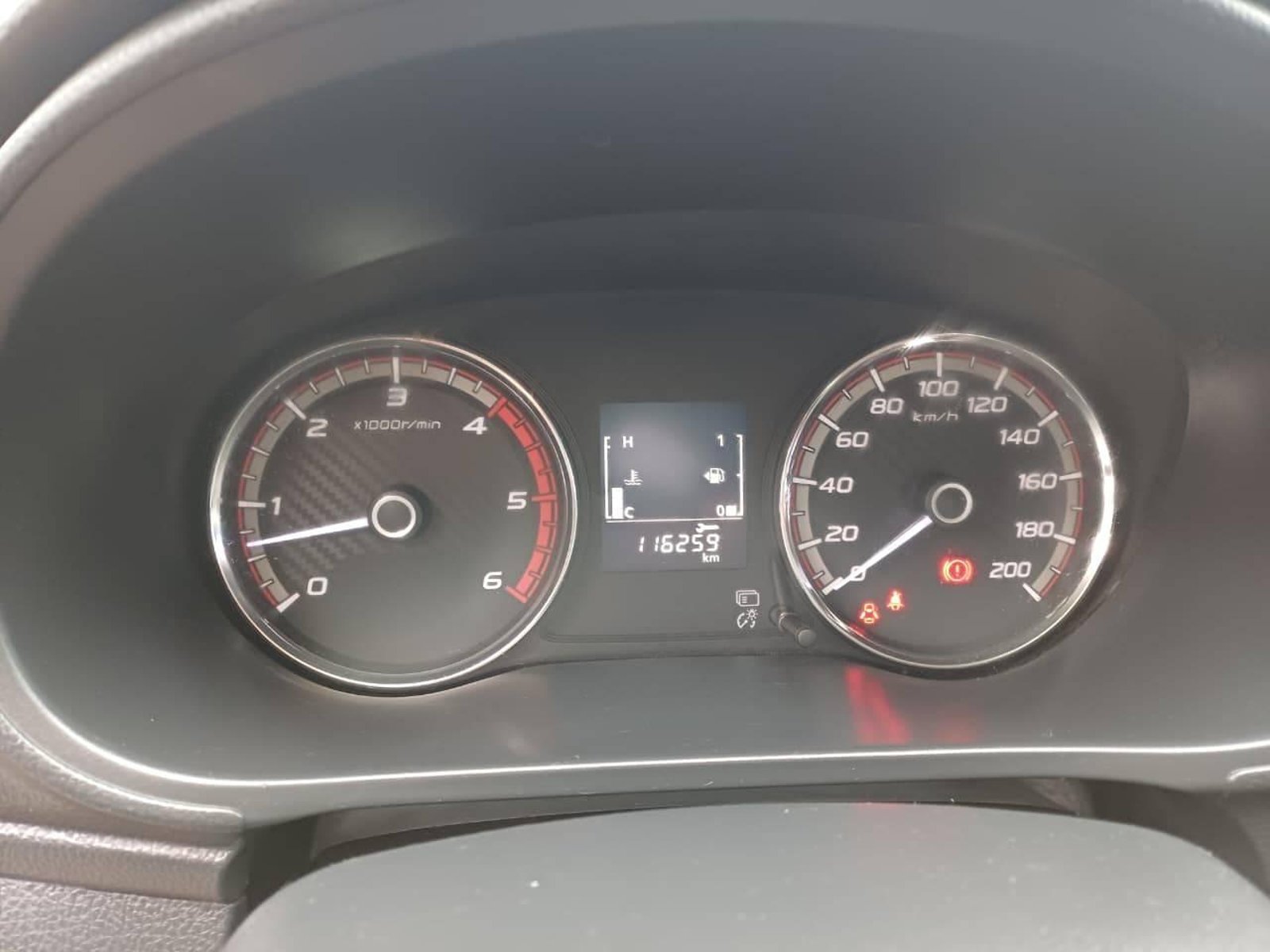 Mitsubishi L200 KATANA CRT 2022 - Imagen 12 de 16
