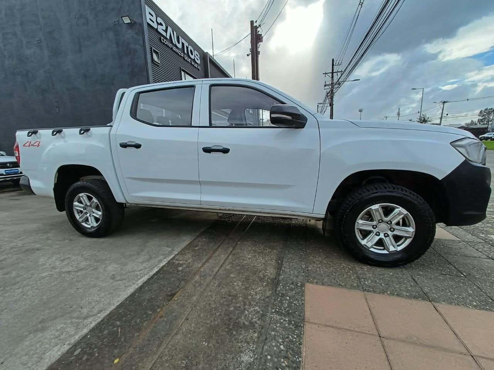 Maxus T60 4WD 2024 - Foto 3 de 11