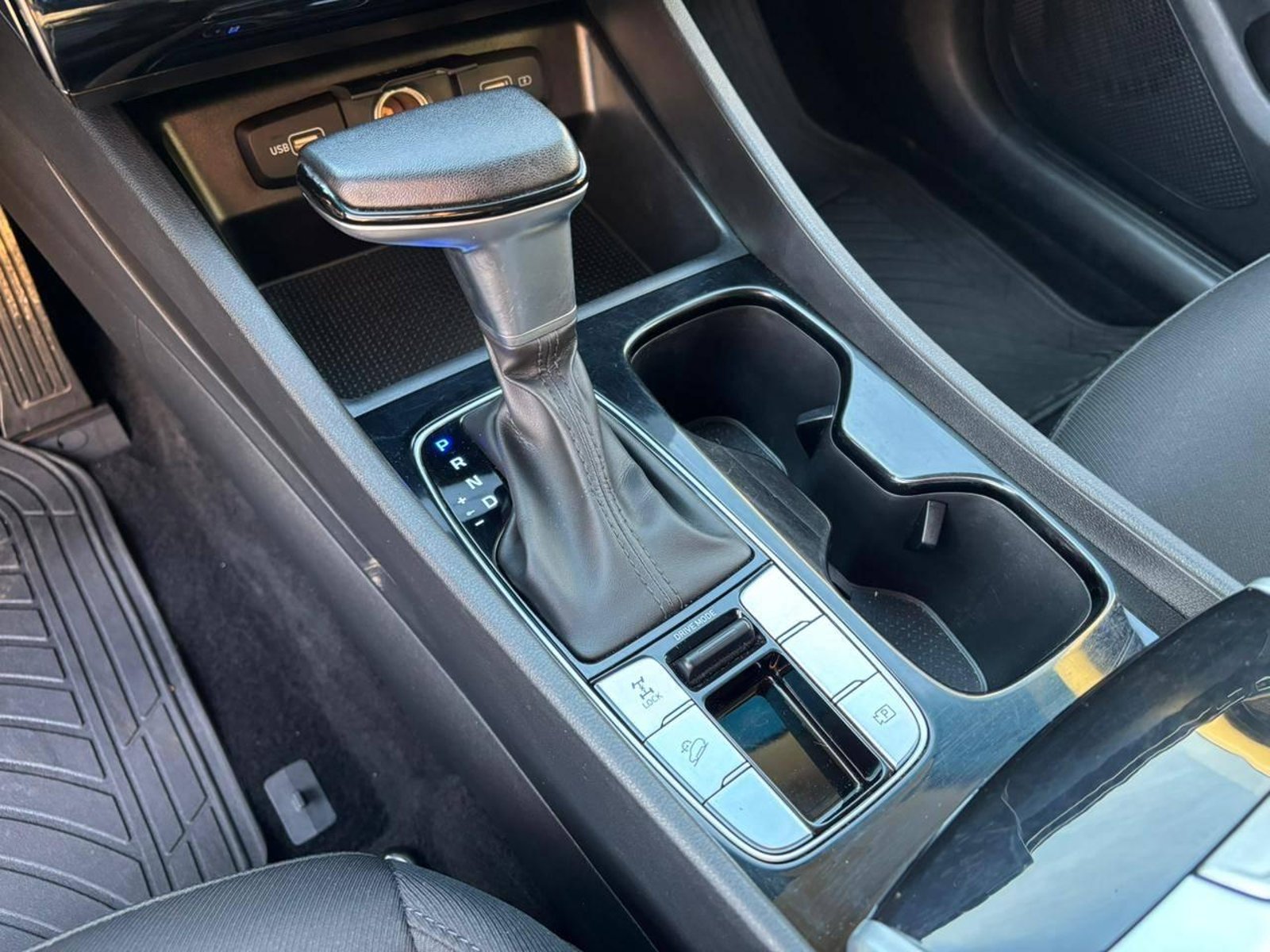 Hyundai TUCSON 2025 - Imagen 10 de 16