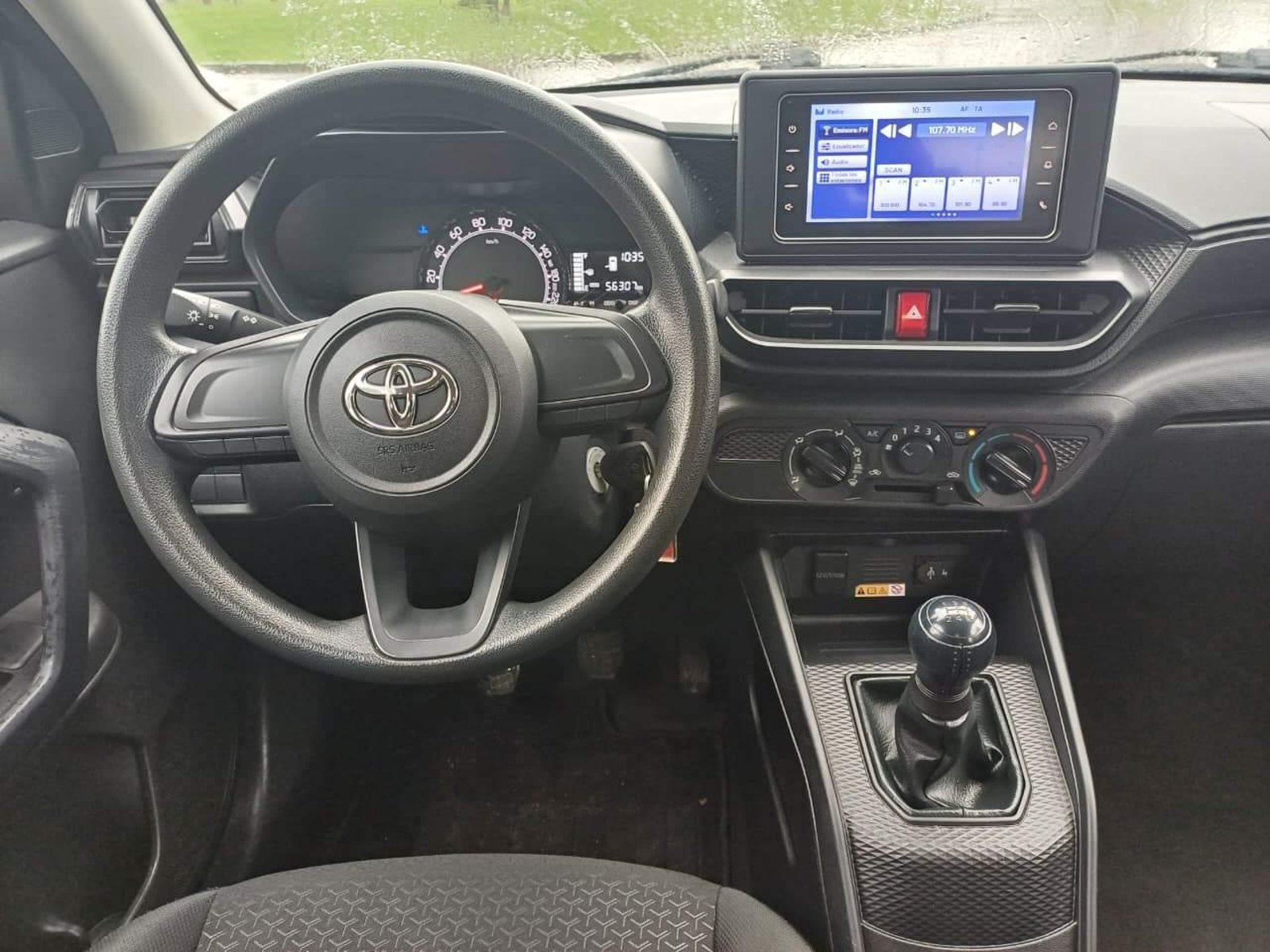Toyota RAIZE 2025 - Imagen 11 de 13