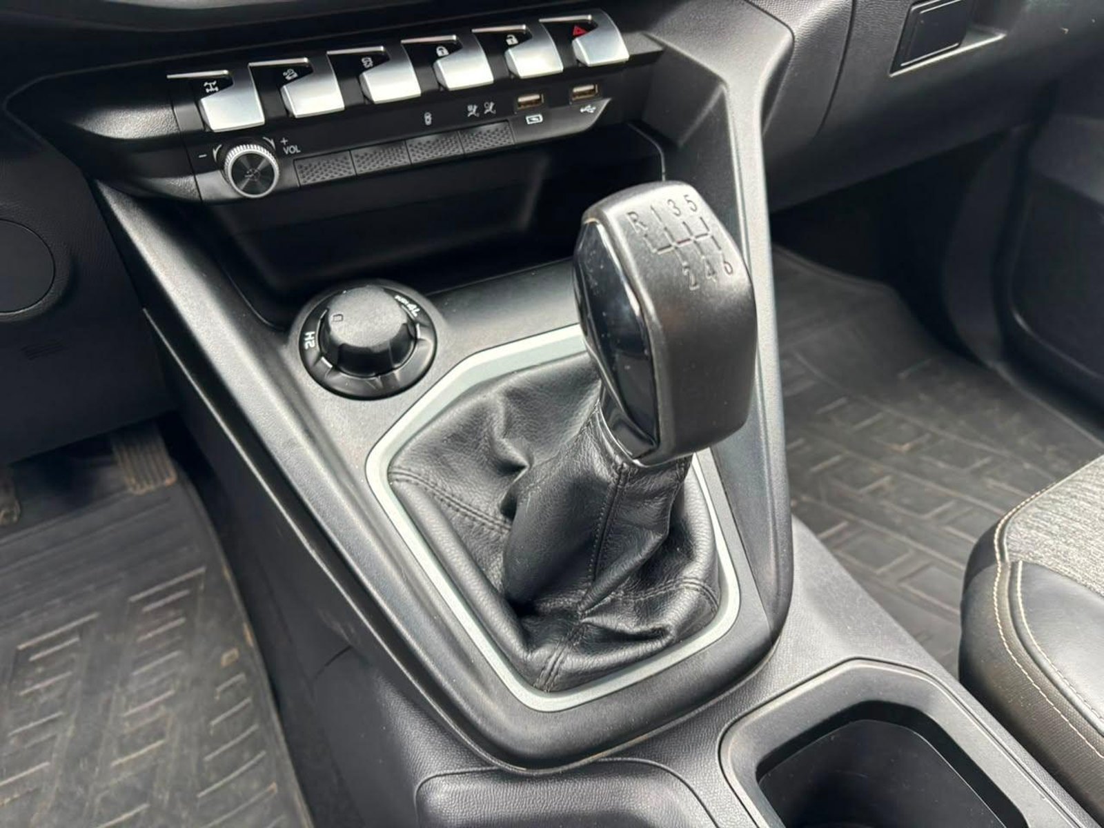 Peugeot LANDTREK 2023 - Imagen 9 de 17