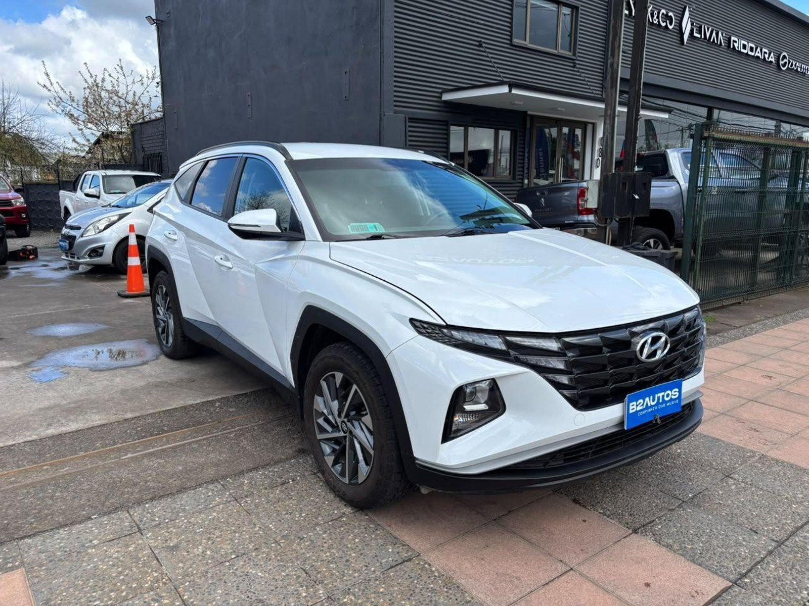 Hyundai TUCSON 2025 - Foto 2 de 16