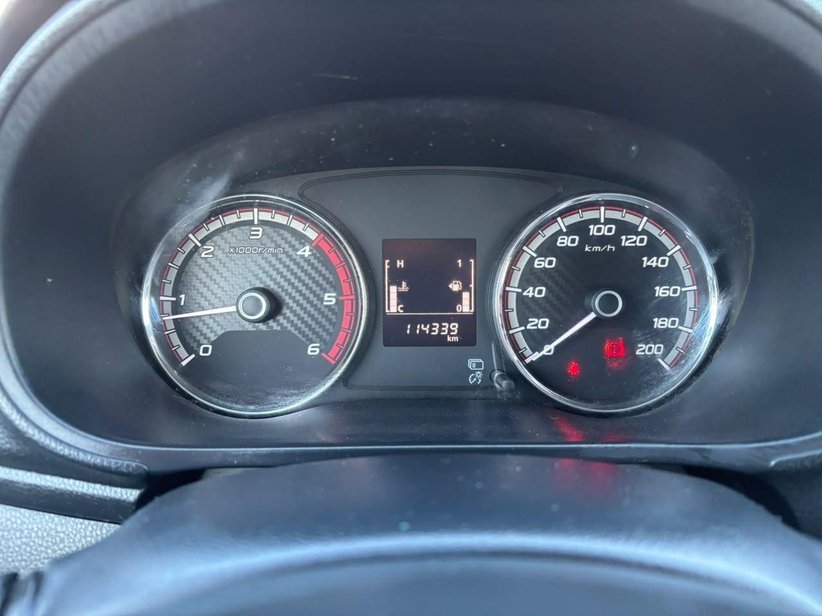 Mitsubishi L200 KATANA CRT 4X4 2023 - Imagen 15 de 16