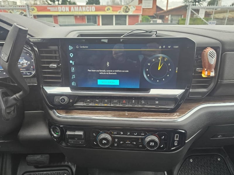 Chevrolet SILVERADO 4X4 2024 - Imagen 10 de 11