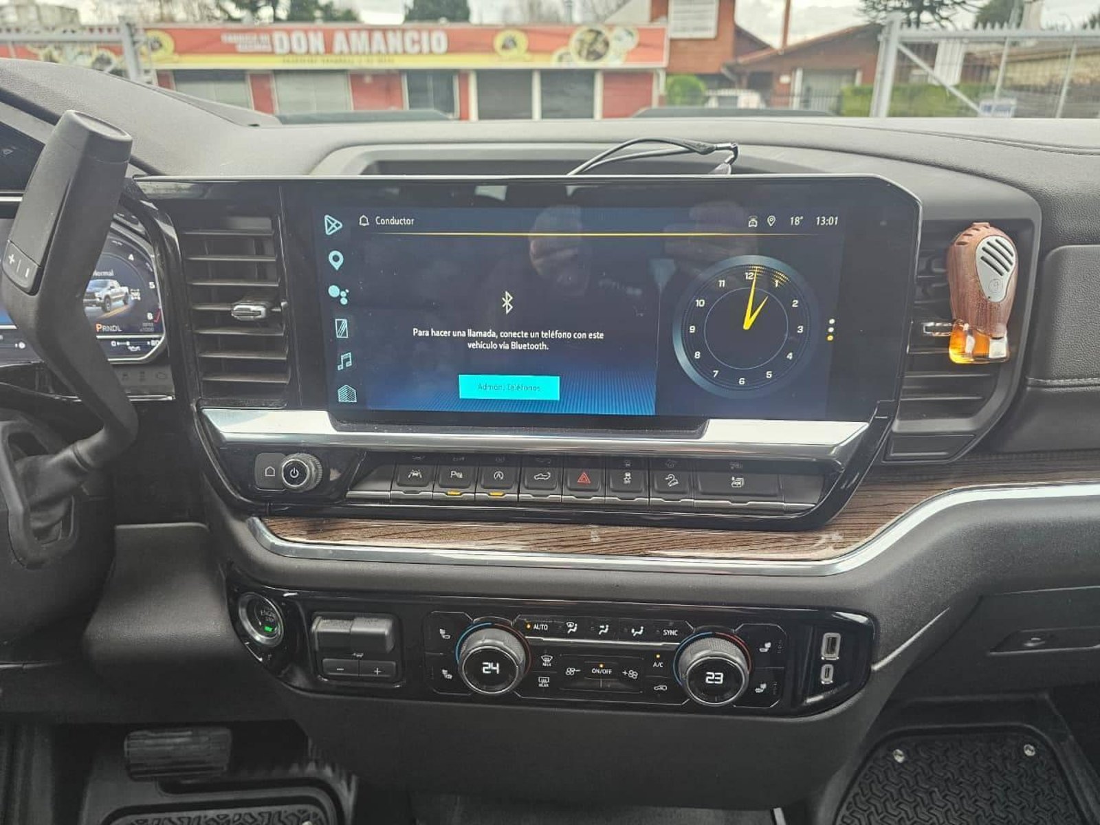 Chevrolet SILVERADO 4X4 2024 - Imagen 10 de 11
