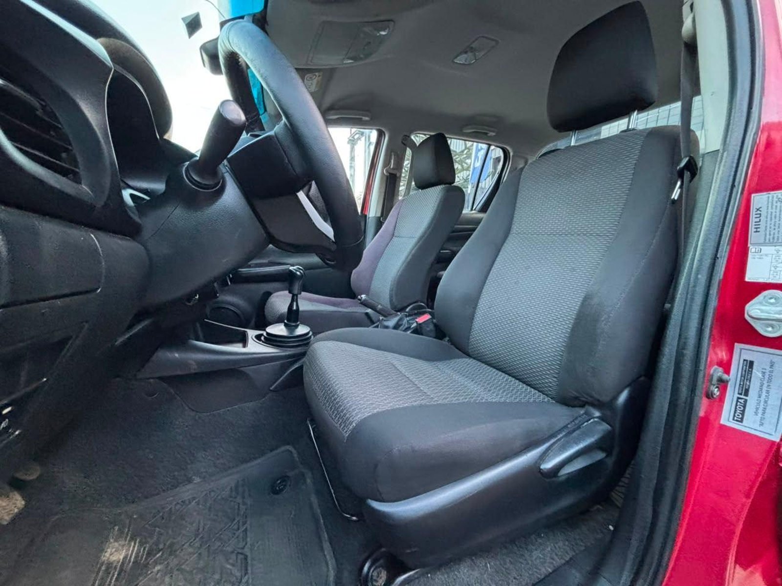 Toyota HILUX 2021 - Imagen 9 de 15