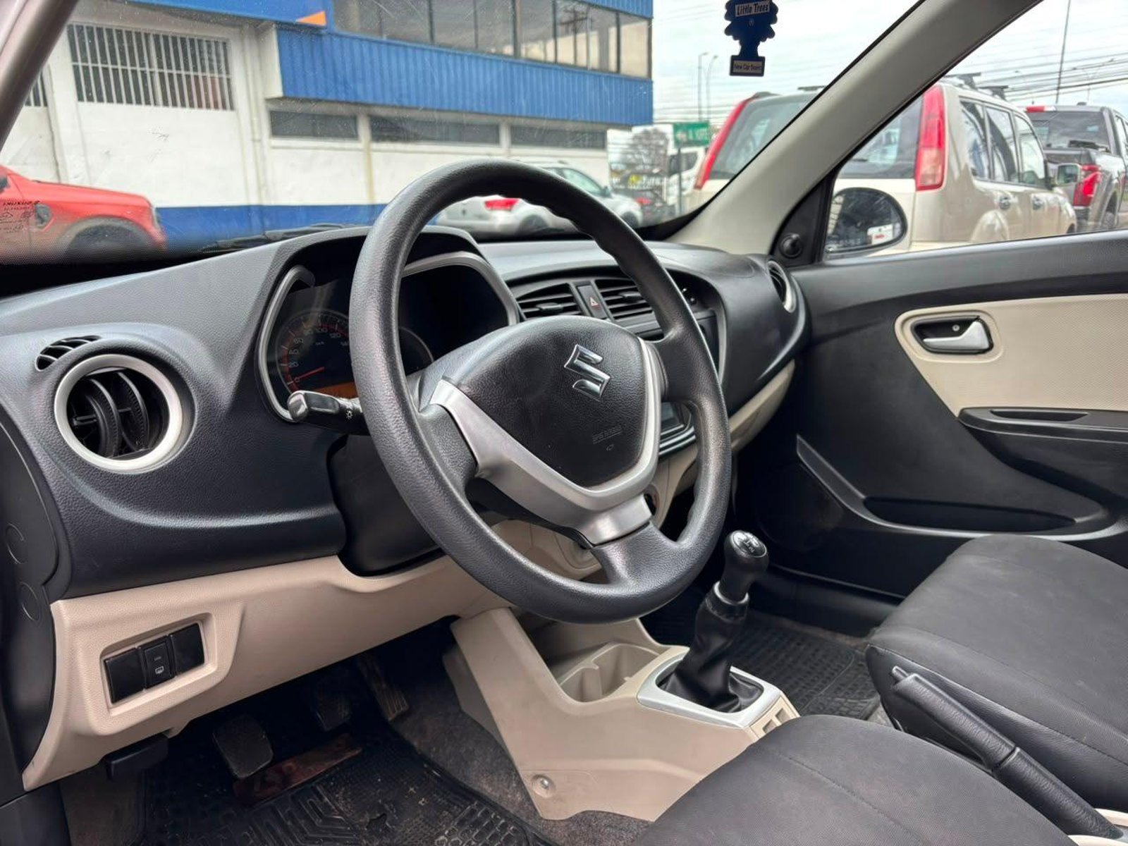 Suzuki ALTO 2022 - Imagen 9 de 15