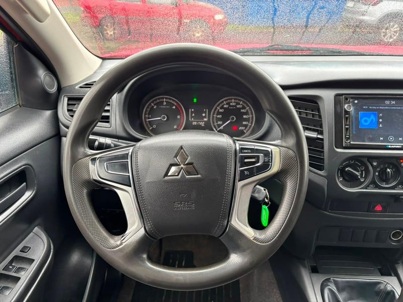 Mitsubishi L200 2023 - Imagen 11 de 14