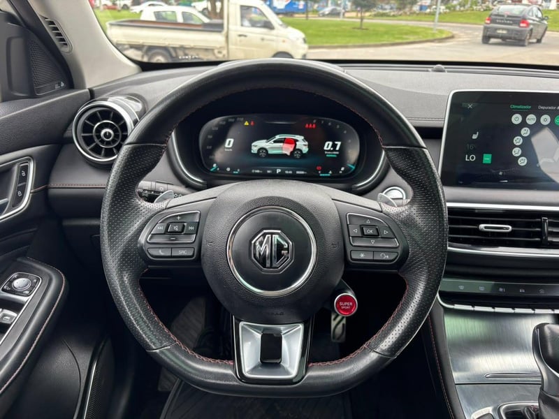 MG HS DCT 4X4 2021 - Imagen 13 de 18