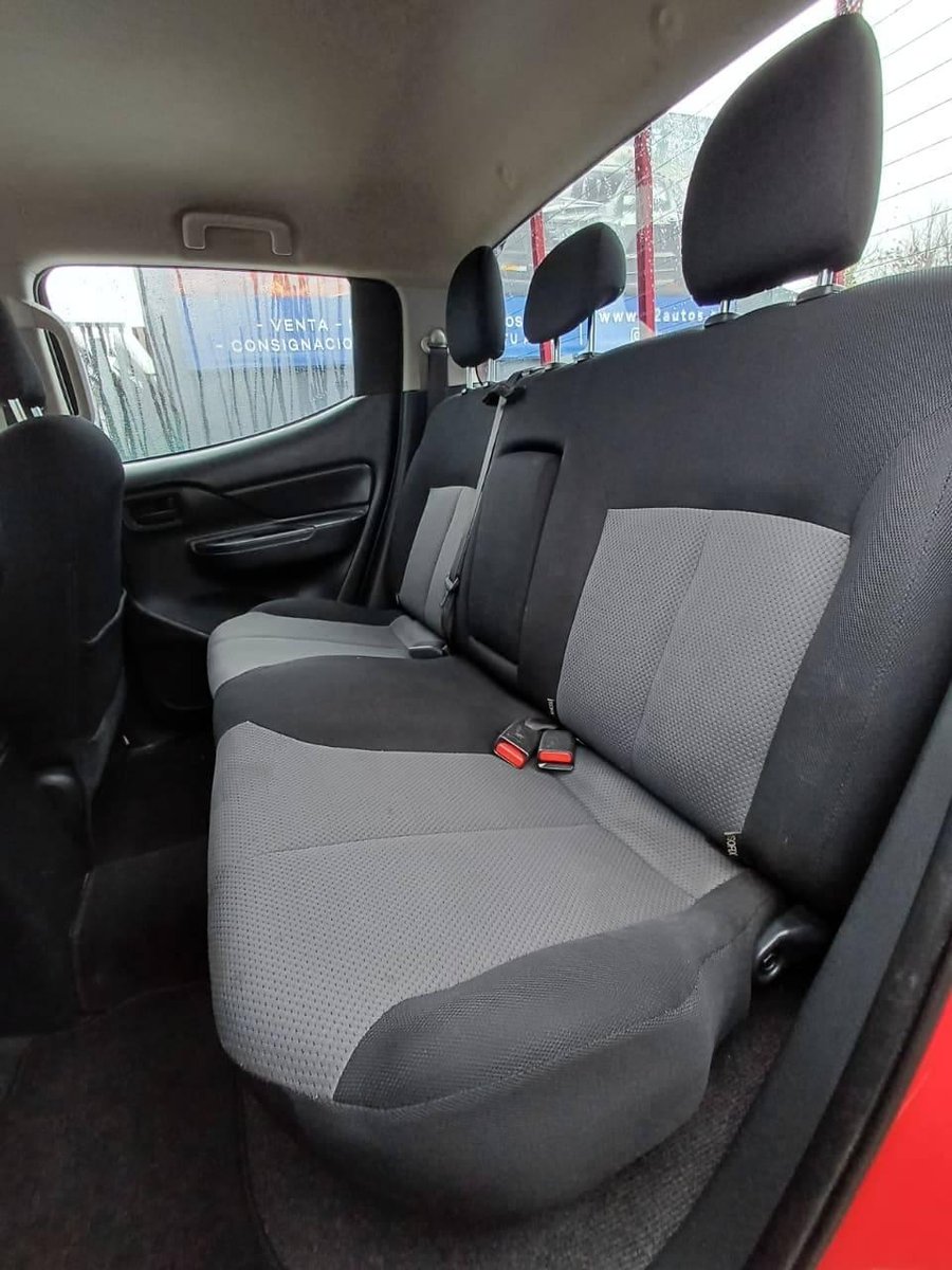 Mitsubishi L200 KATANA CRT 2022 - Imagen 9 de 16