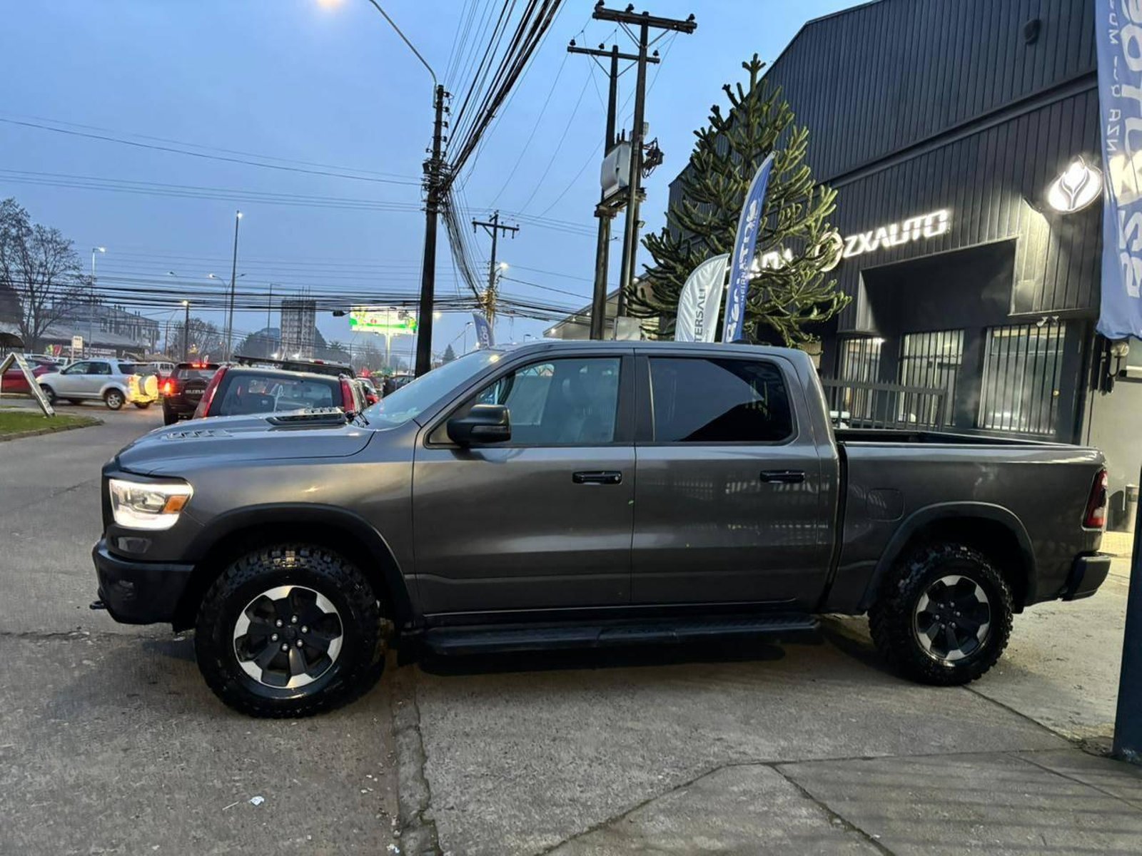 RAM 1500 REBEL CREW 2024 - Imagen 7 de 13