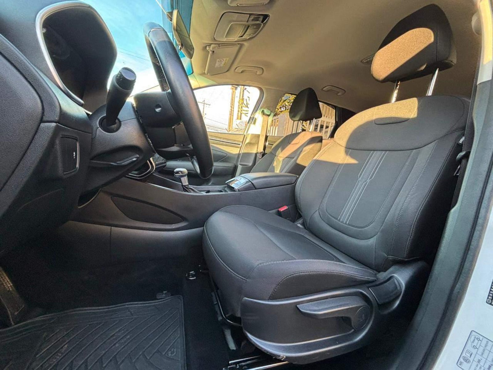 Hyundai TUCSON 2025 - Imagen 15 de 16