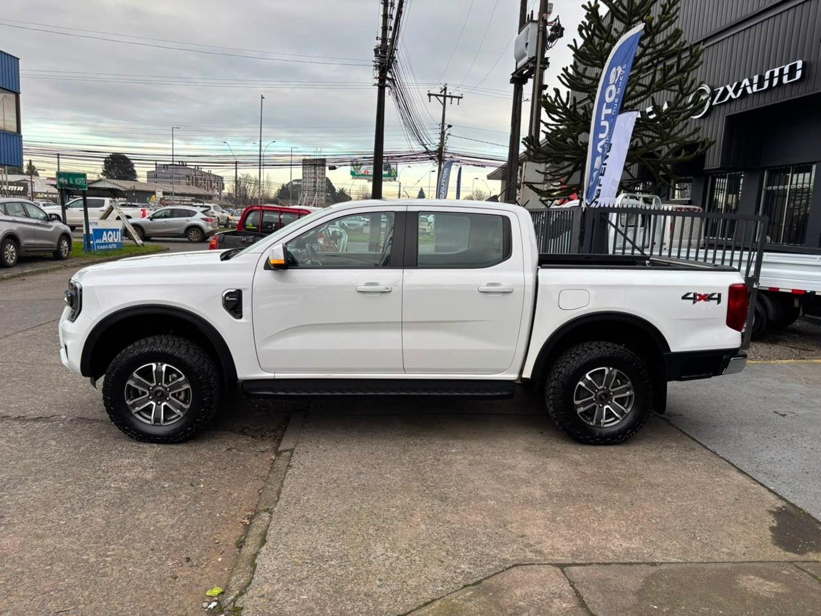 Ford RANGER XLT 4X4 2024 - Imagen 8 de 16