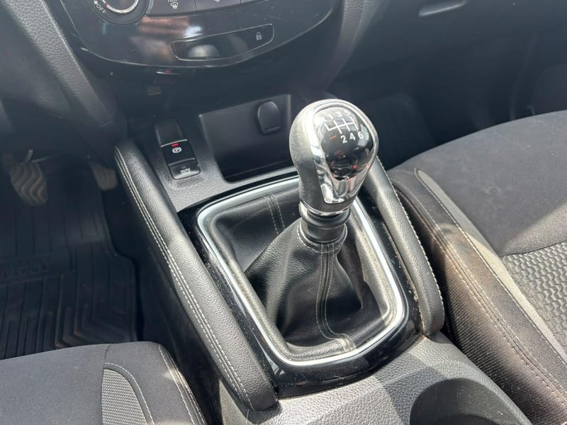 Nissan QASHQAI SENSE 2018 - Imagen 14 de 19