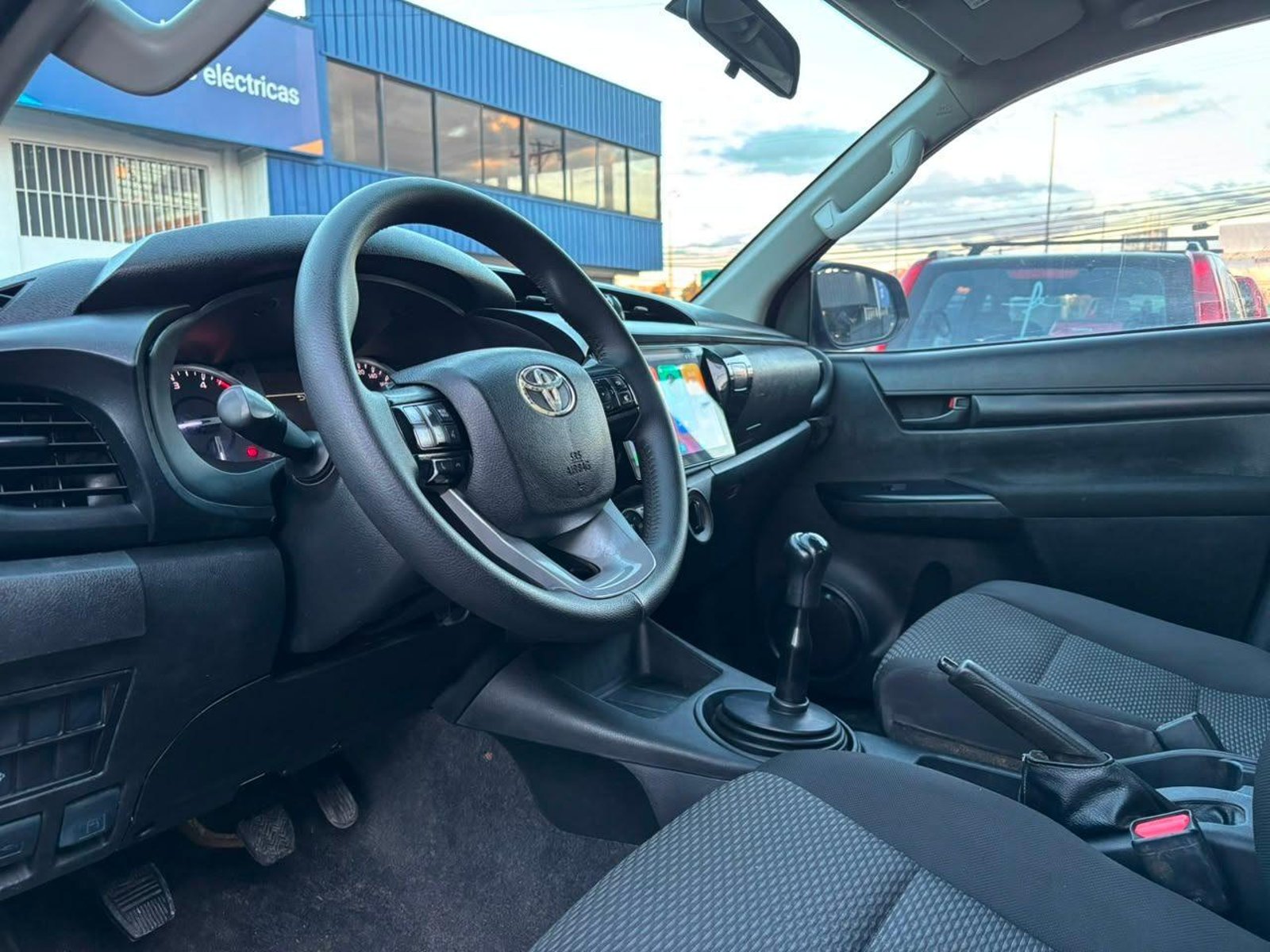 Toyota HILUX 2022 - Imagen 7 de 12