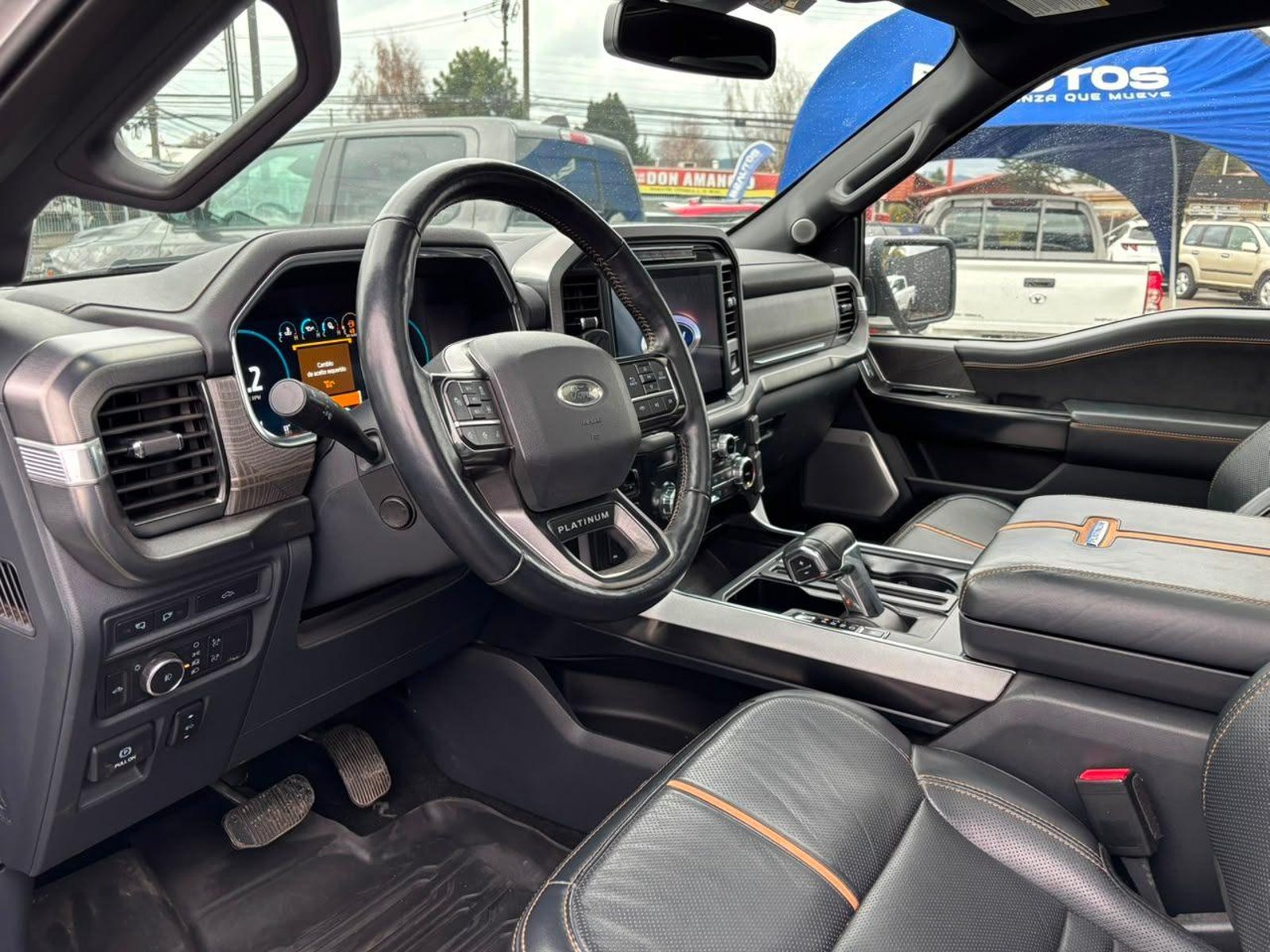 Ford F150 PLATINIUM 2023 - Imagen 15 de 19