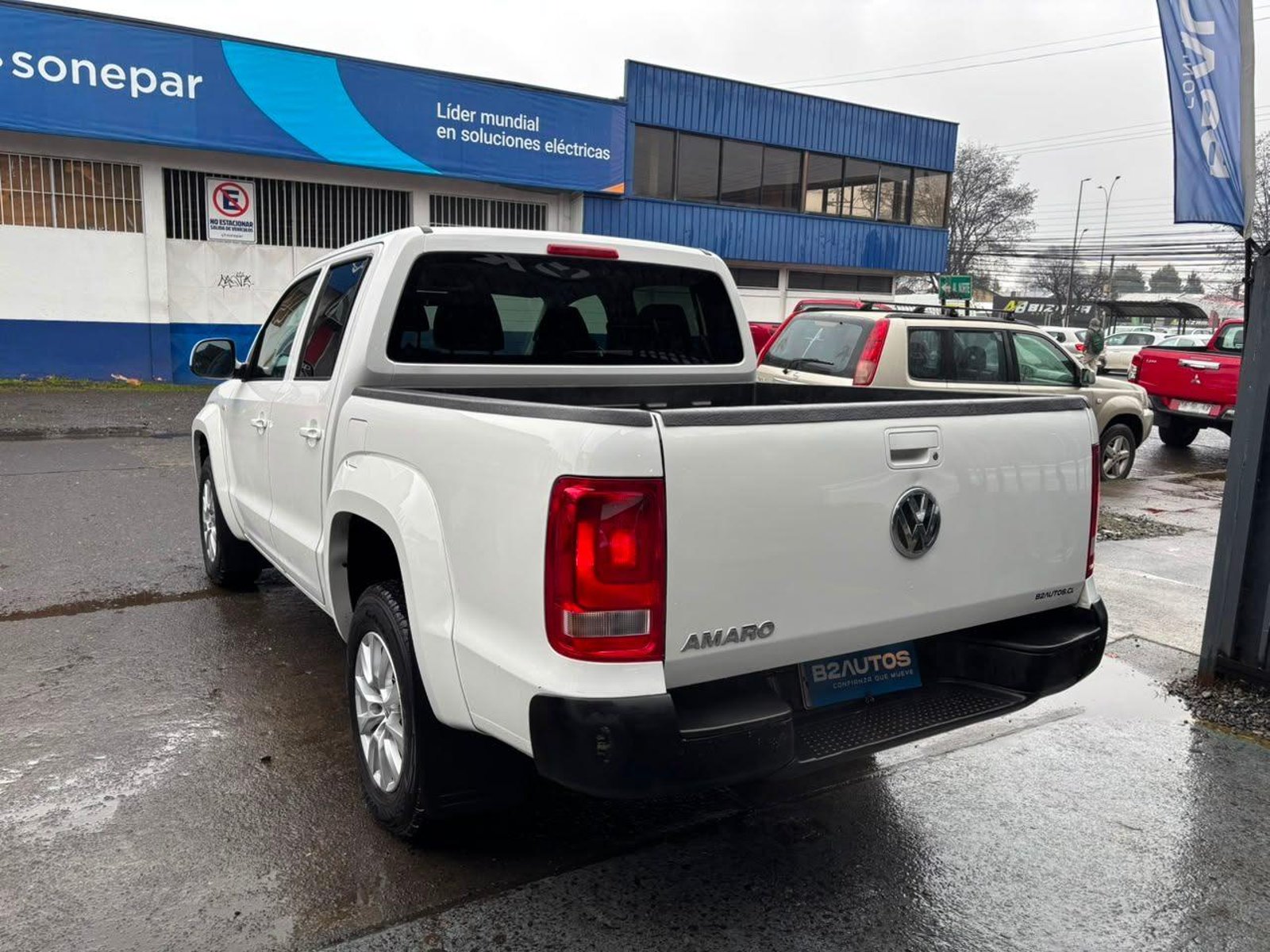 Volkswagen AMAROK TRENDLINE 2023 - Imagen 5 de 17