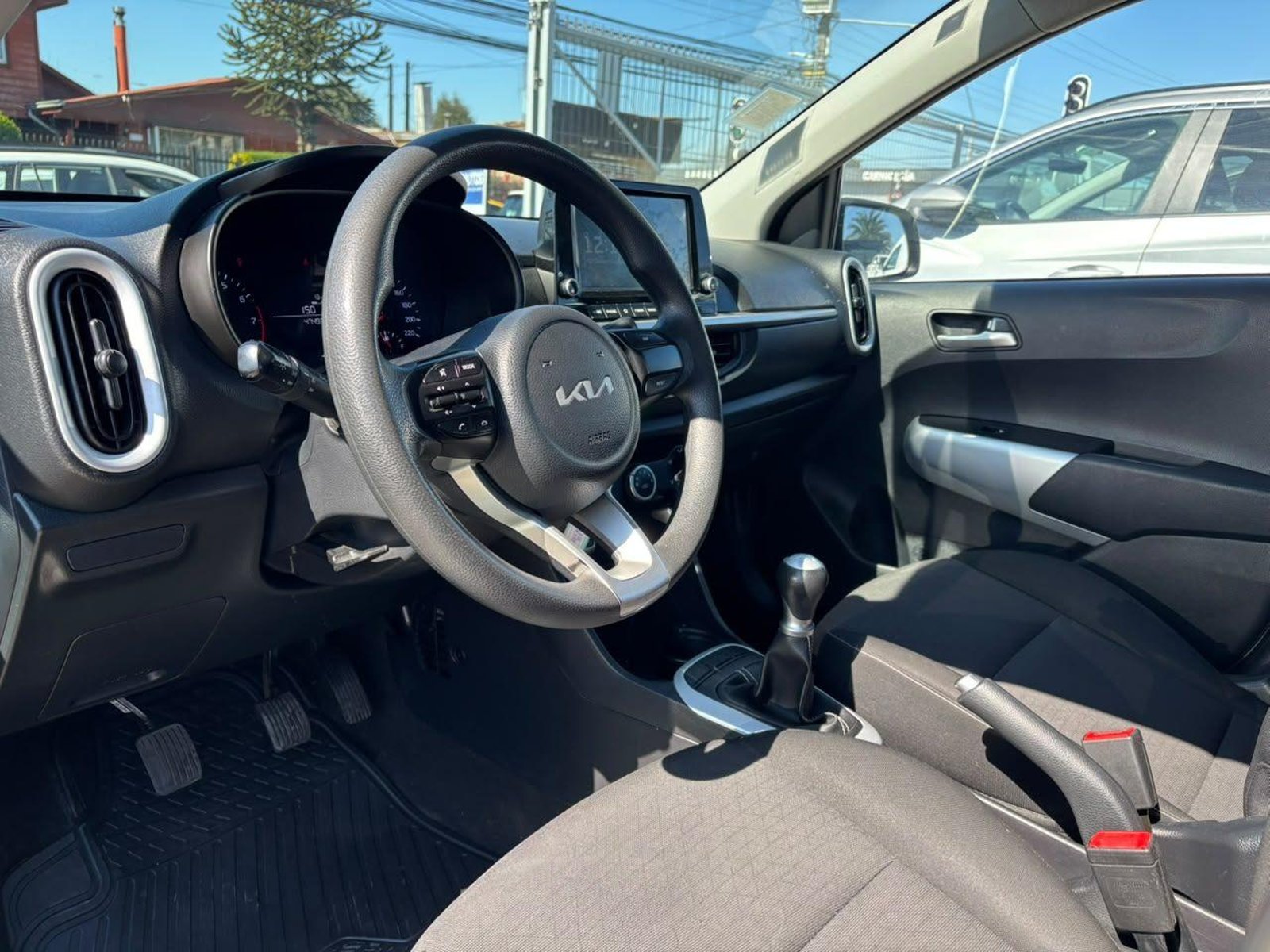 Kia MORNING 2023 - Imagen 12 de 16
