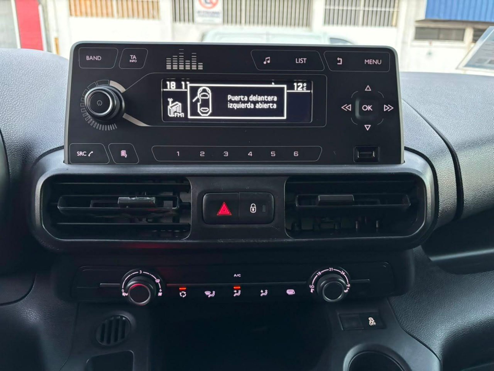 Citroën BERLINGO 2024 - Imagen 13 de 17