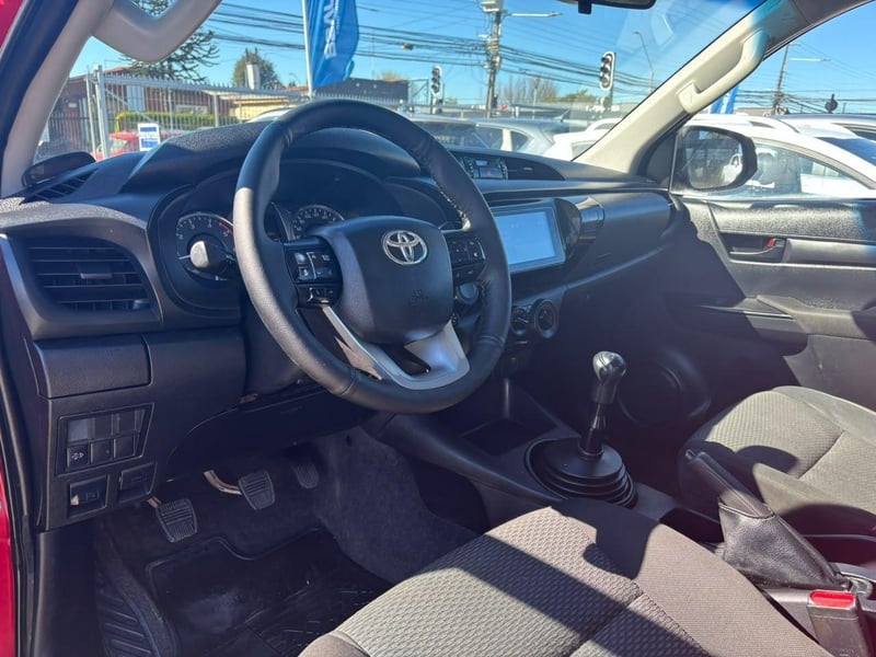 Toyota HILUX 2021 - Imagen 9 de 15