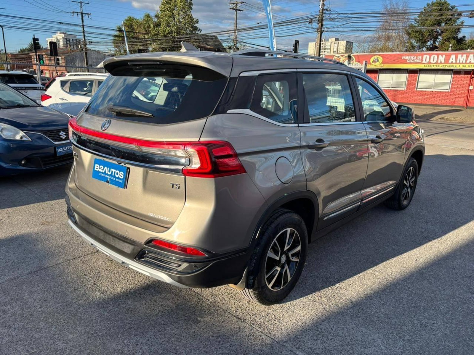 Dongfeng T5 LUXURY 2024 - Imagen 4 de 17