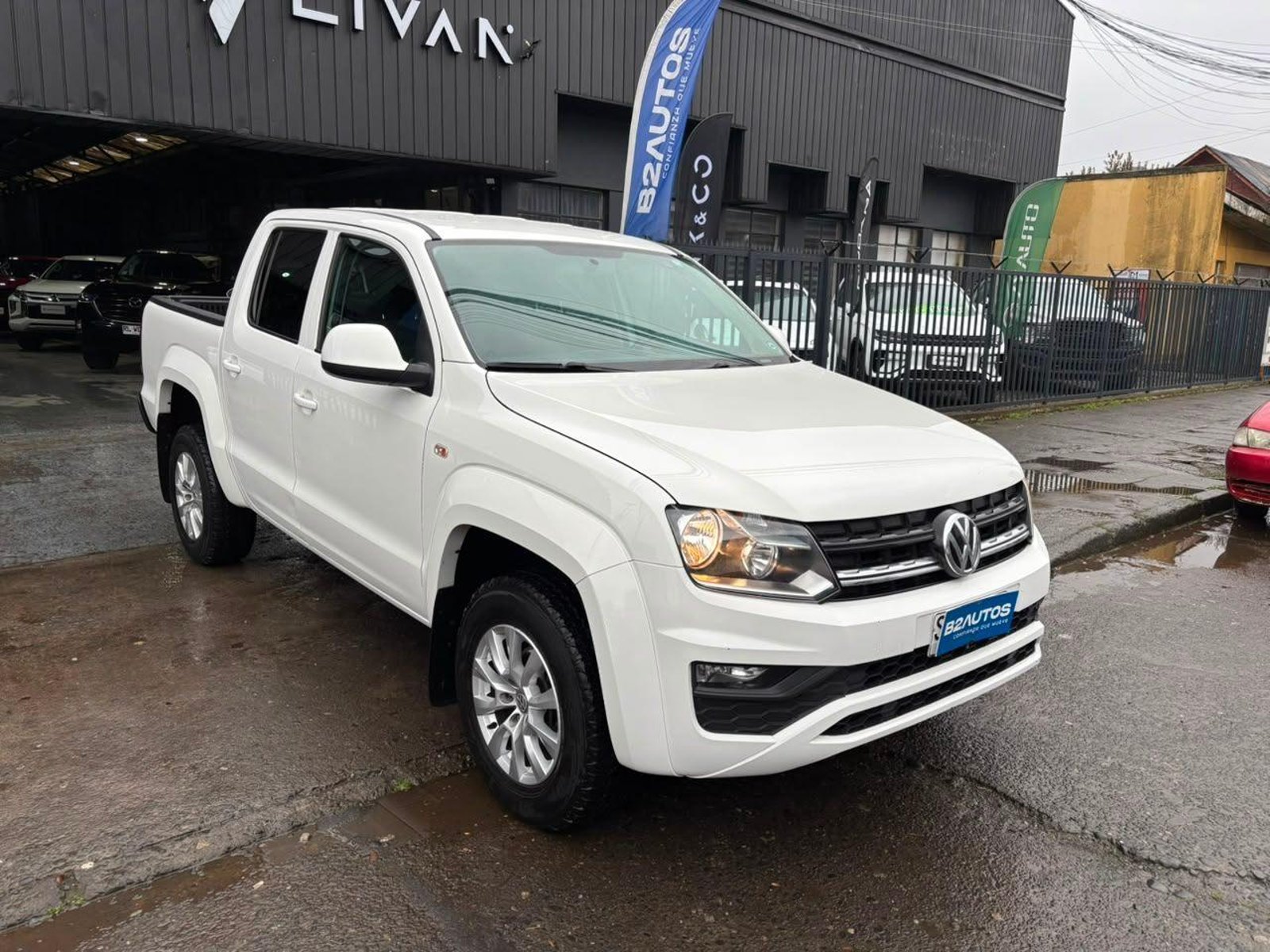 Volkswagen AMAROK TRENDLINE 2023 - Foto 2 de 17