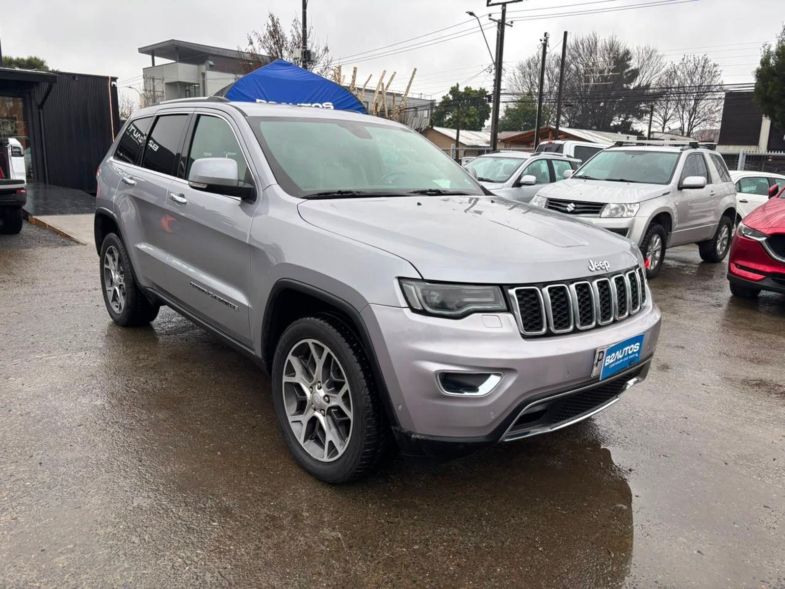 Jeep GRAND CHEROKEE LTD 2020 - Foto 2 de 16