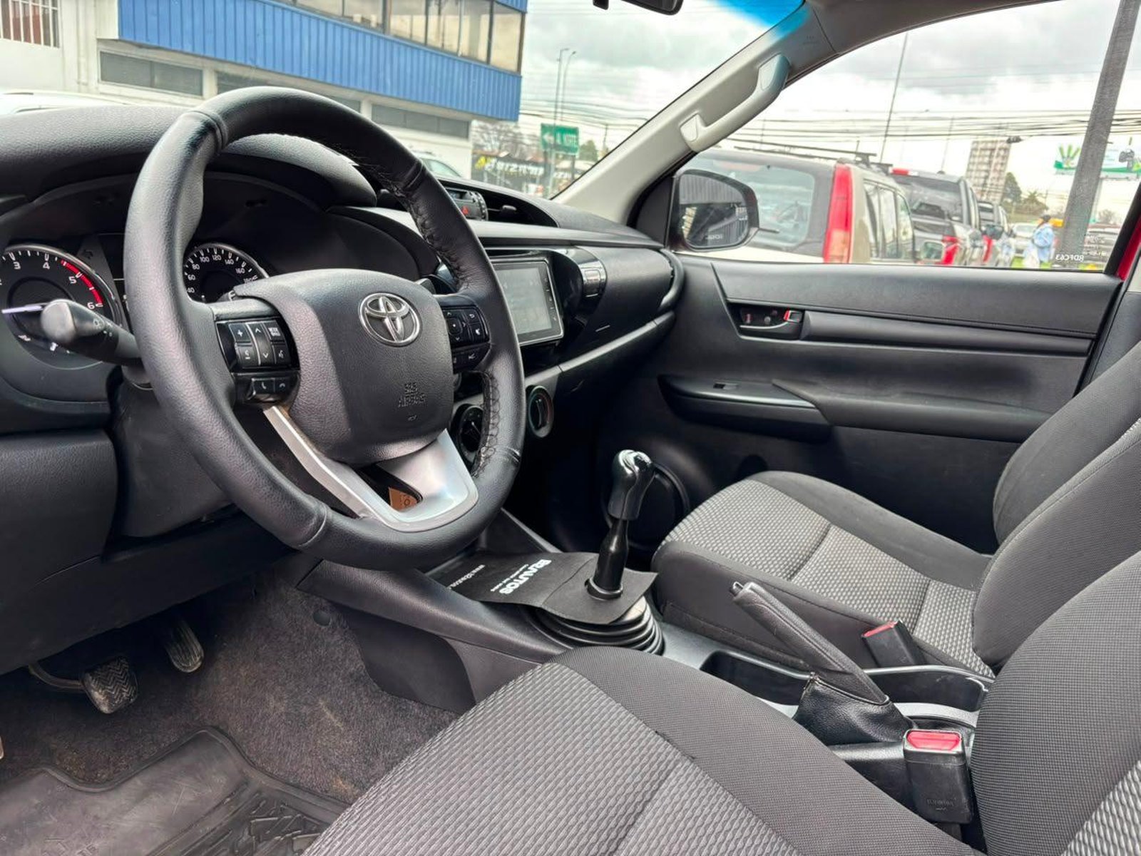 Toyota HILUX 4X2 2021 - Imagen 10 de 15
