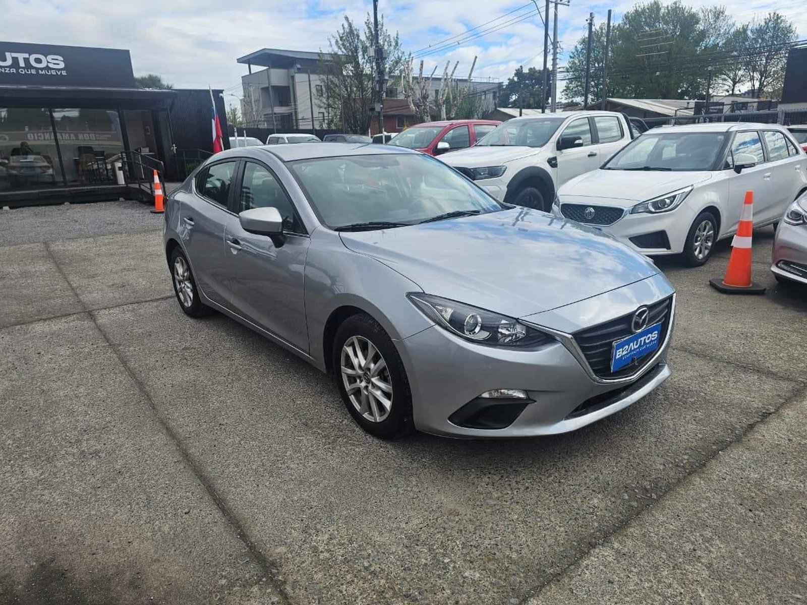 Mazda NEW 3 1.6 2016 - Foto 2 de 16