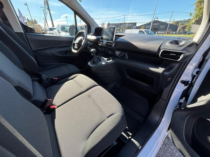 Peugeot PARTNER BLUEHDI 2024 - Imagen 10 de 15