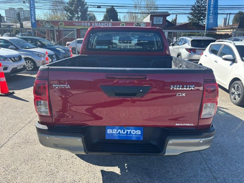 Toyota HILUX 2021 - Imagen 8 de 15