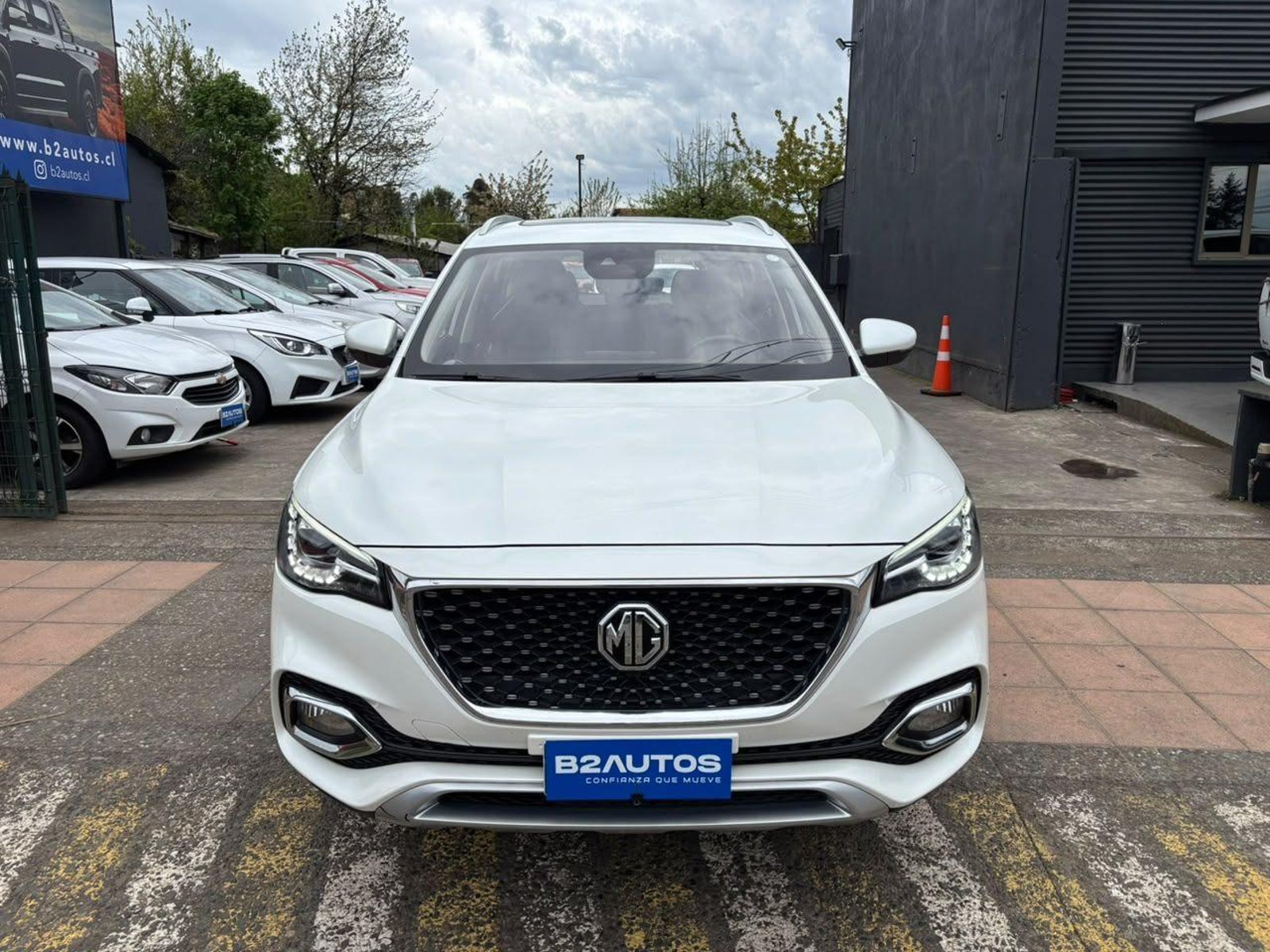 MG HS DCT 4X4 2021 - Foto 3 de 18