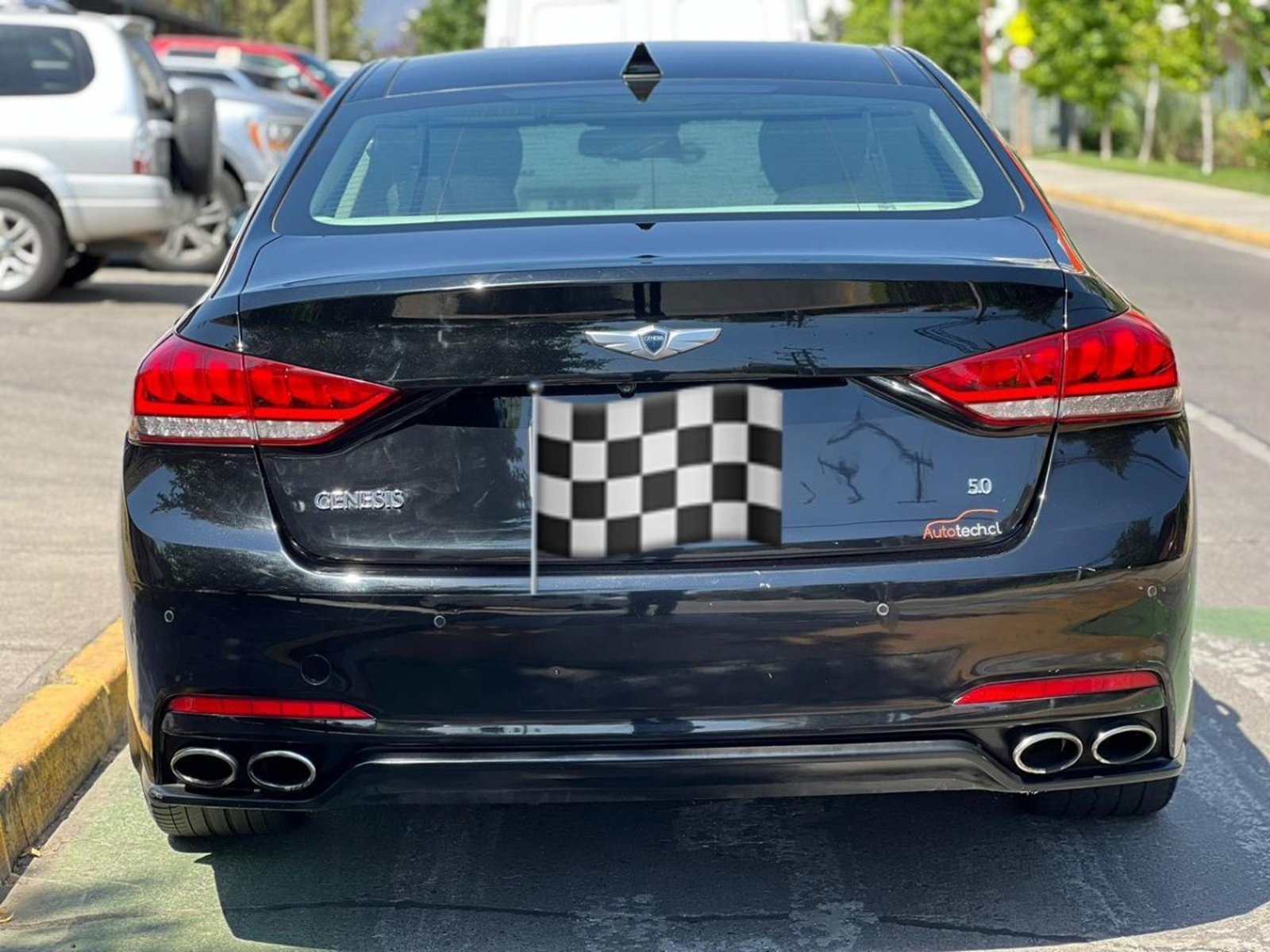 Hyundai GENESIS GENESIS 5.0 V8 AT 2017 - Foto 4 de 10