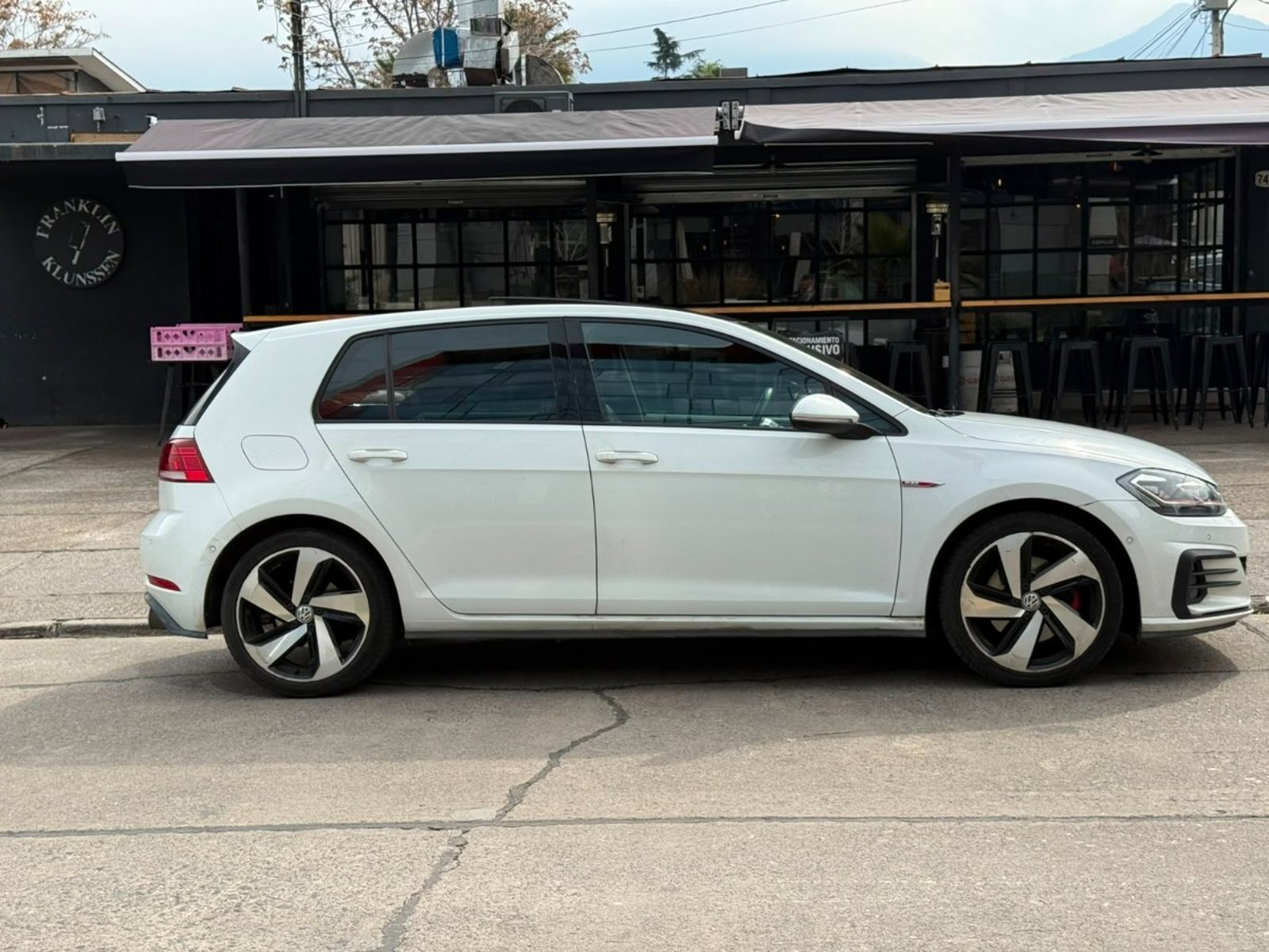 Volkswagen GOLF GOLG GTI 2.0 AUTOMATICO 2020 - Imagen 4 de 10