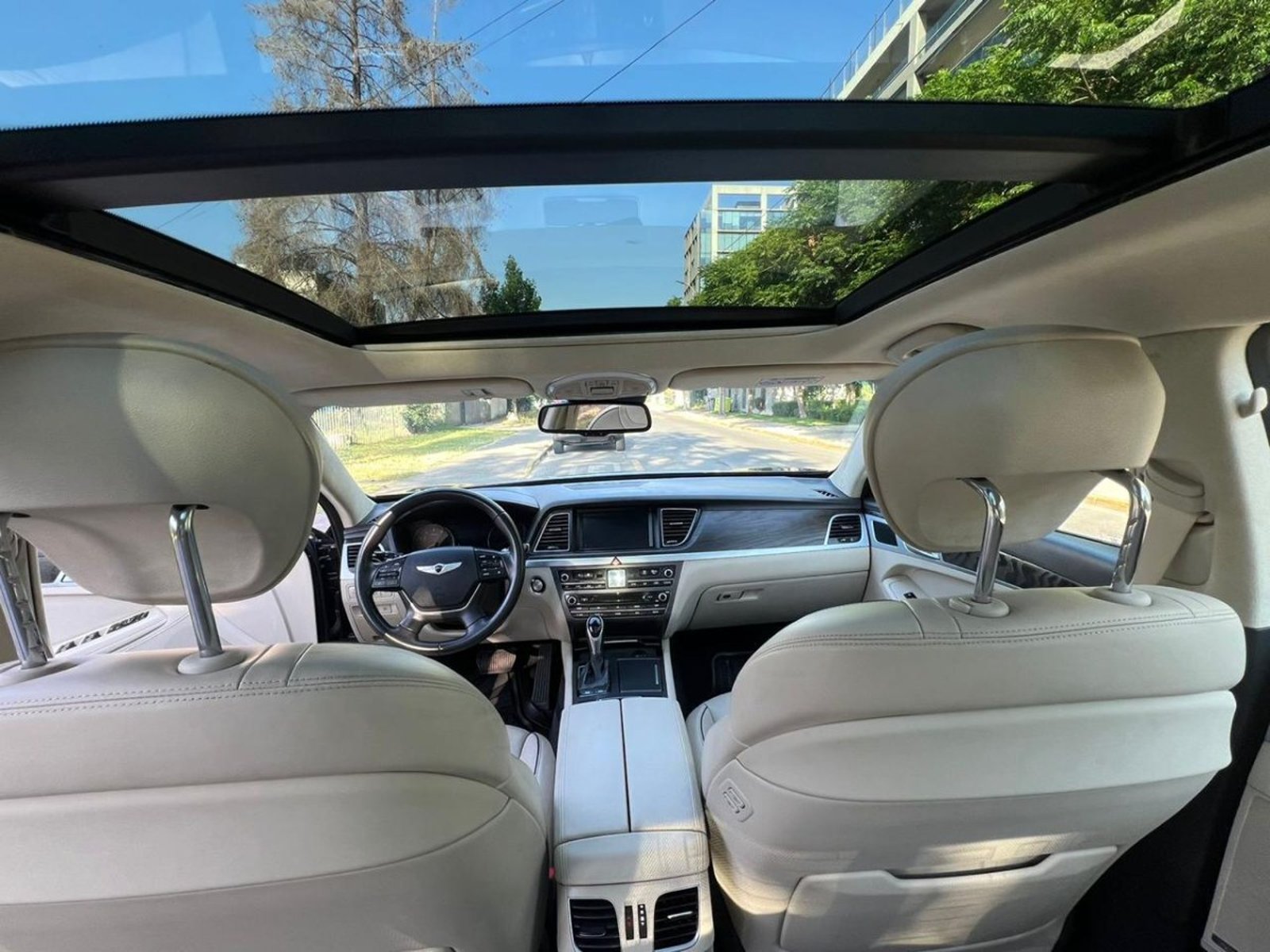 Hyundai GENESIS GENESIS 5.0 V8 AT 2017 - Imagen 10 de 10