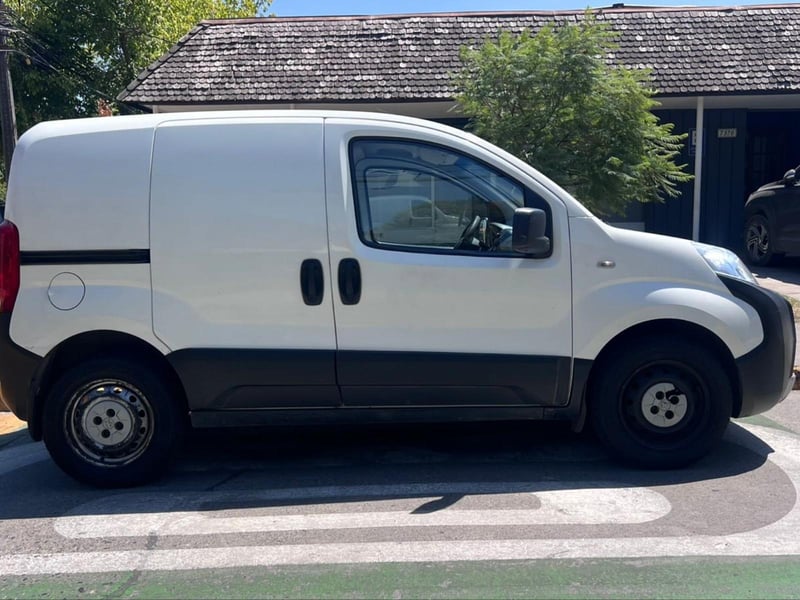 Peugeot BIPPER Bipper 1.3 HDI 75 HP Manual PL AA 2018 - Imagen 4 de 10