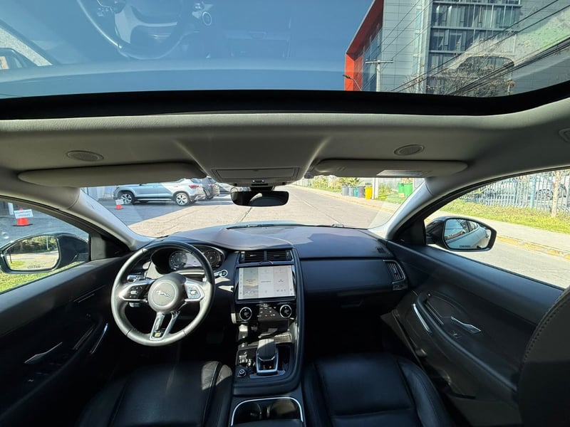 Jaguar E-PACE E-Pace 2.0 S 204HP DIESEL 4X4 AT 5P. 2022 - Imagen 9 de 10