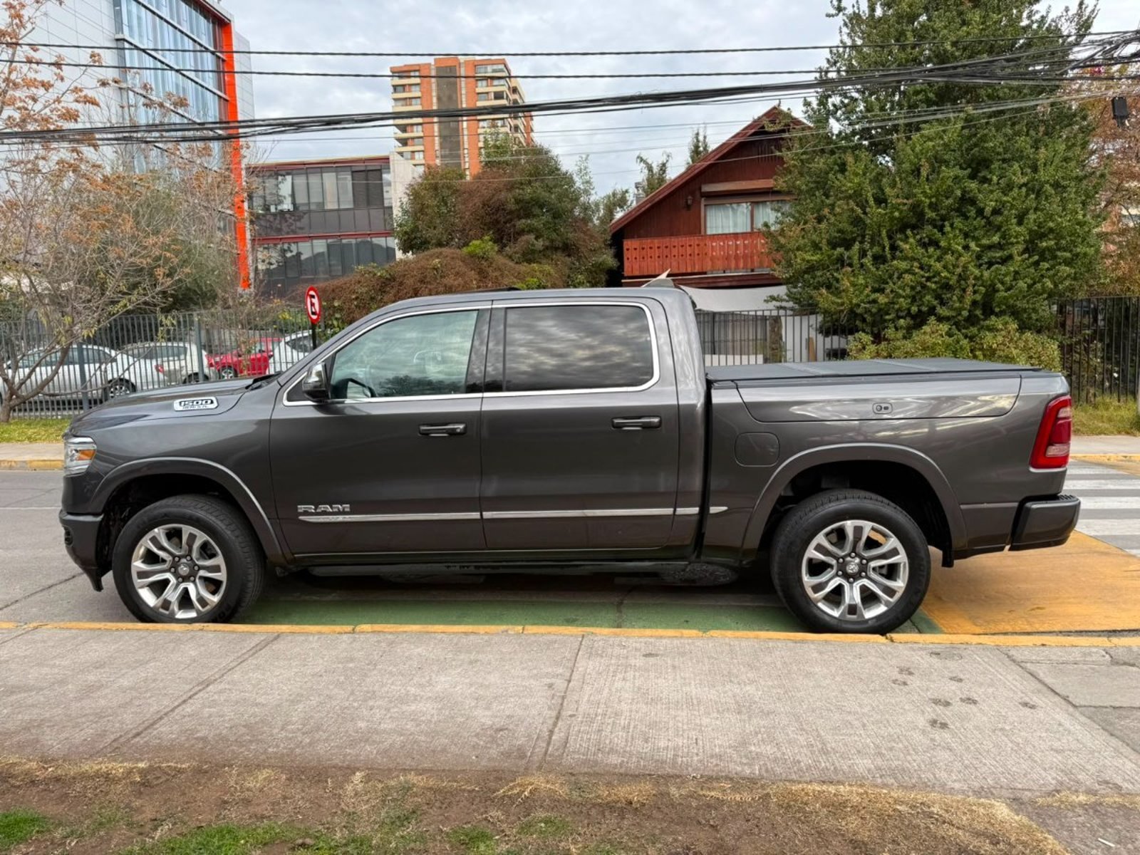 RAM 1500 RAM 1500 LIMITED 5.7 4X4 RAMBOX 2024 - Imagen 8 de 10